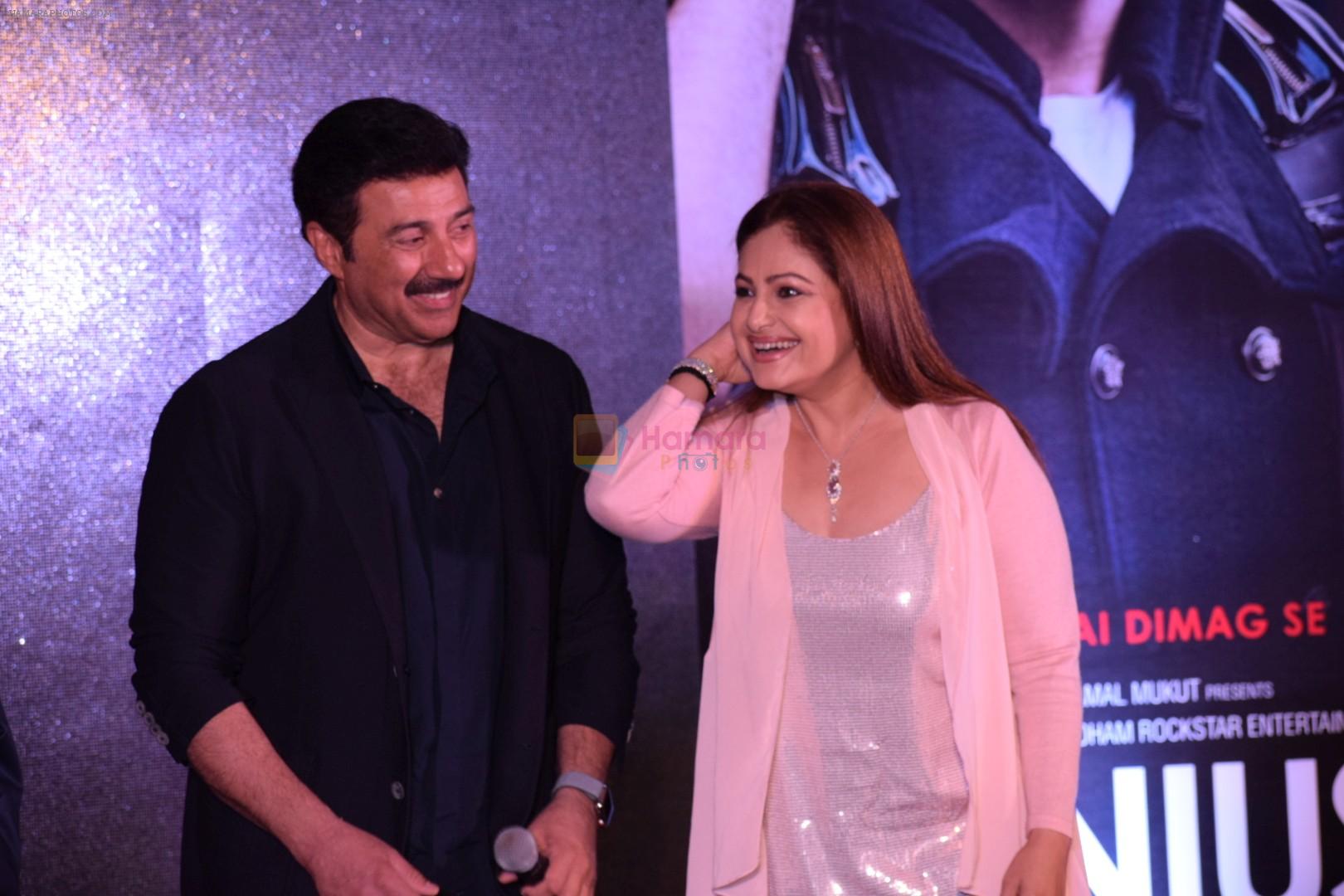 Sunny Deol, Ayesha Jhulka at Successful Post Shoot Wrap Up Party On Anil Shrma Birthday on 7th March 2018