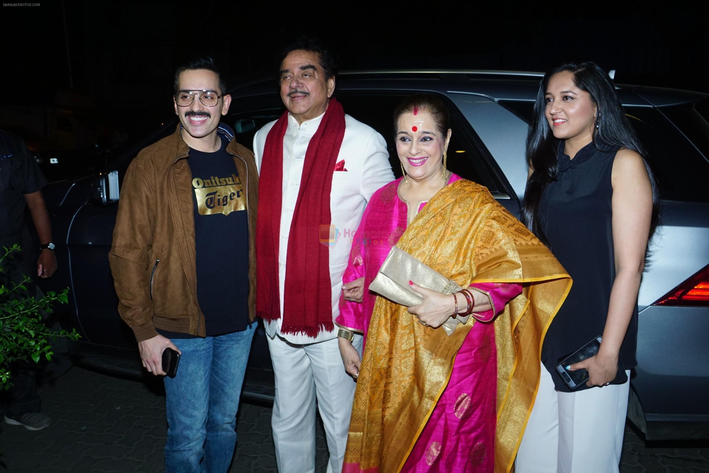 Shatrughan Sinha, Poonam Sinha, Luv Sinha at Wrap Up Party Of Film Paltan in Arth on 7th March 2018