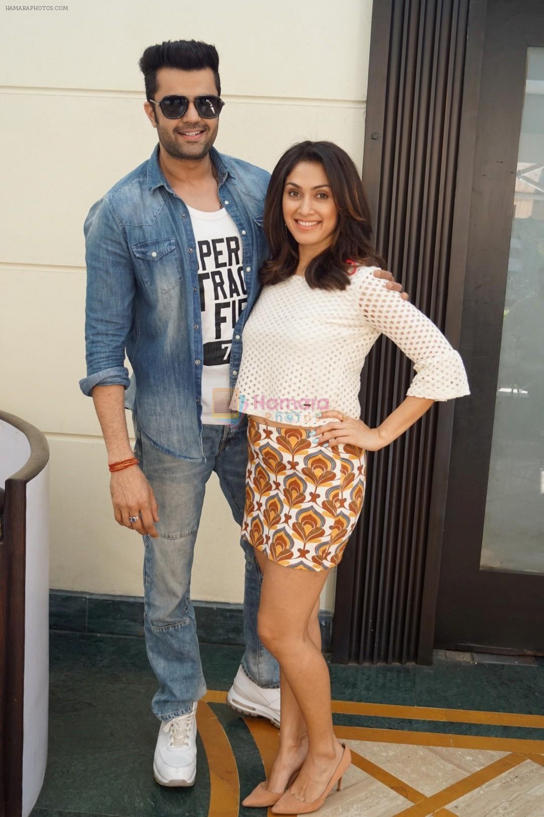 Manish Paul, Manjari Phadnis Spotted For Promotion of Film Baa Baaa Black Sheep on 8th March 2018