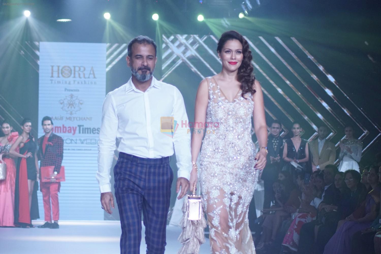 Waluscha de Sousa Showstopper For Designer Asif Merchant (Horra) At Bombay Times Fashion Week on 1st April 2018