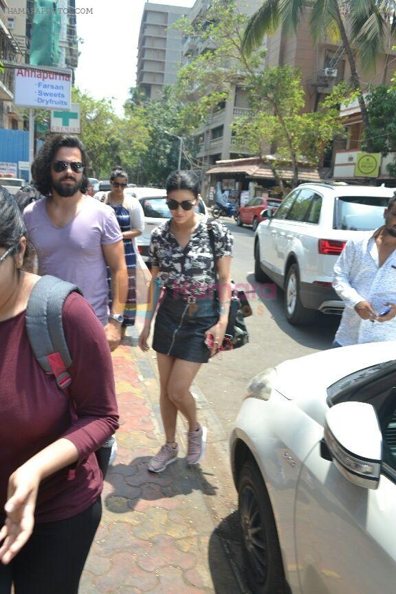 Shruti Haasan spotted at bandra on 16th April 2018