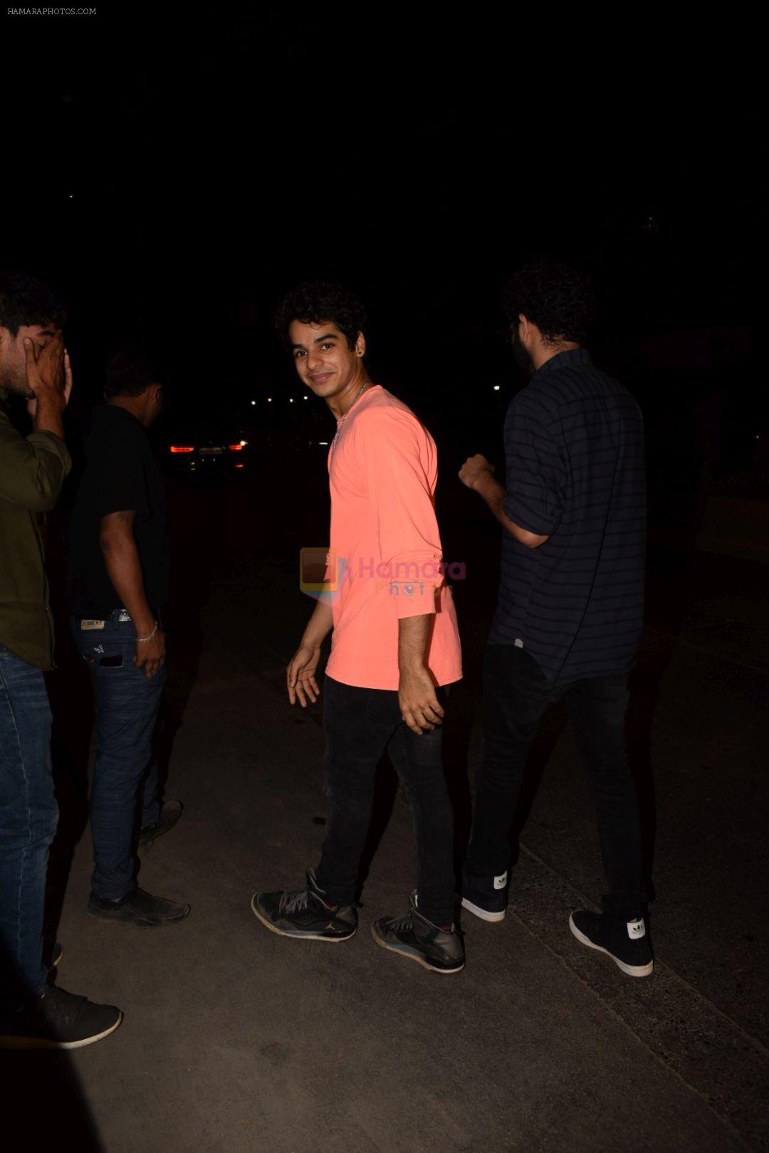 Ishaan Khattar snapped at Grandmama�s All Day Cafe on 28th April 2018