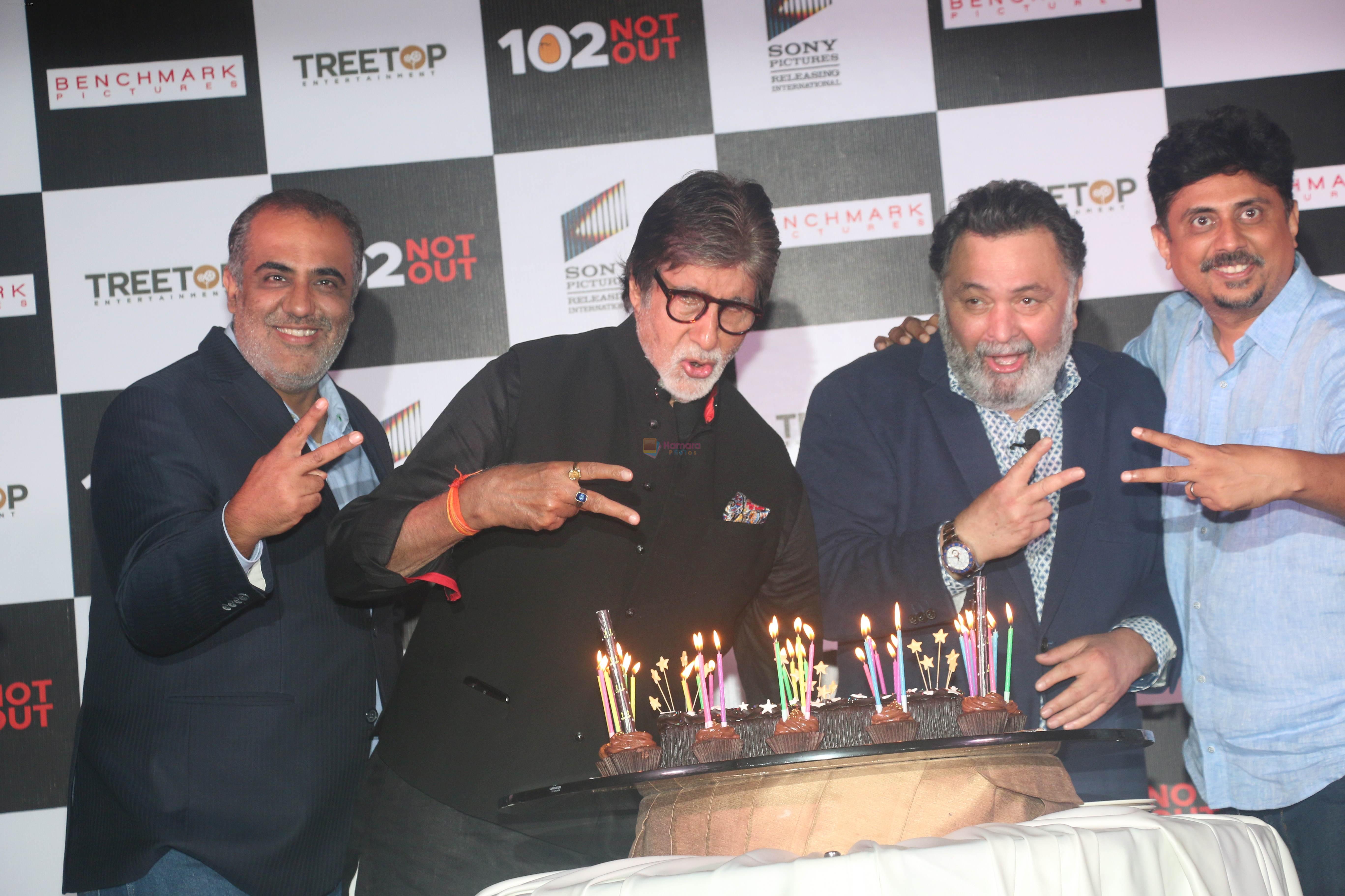 Amitabh Bachchan, Rishi Kapoor, Umesh Shukla at the Success press conference of film 102 not out in jw marriott in juhu, mumbai on 1oth May 2018