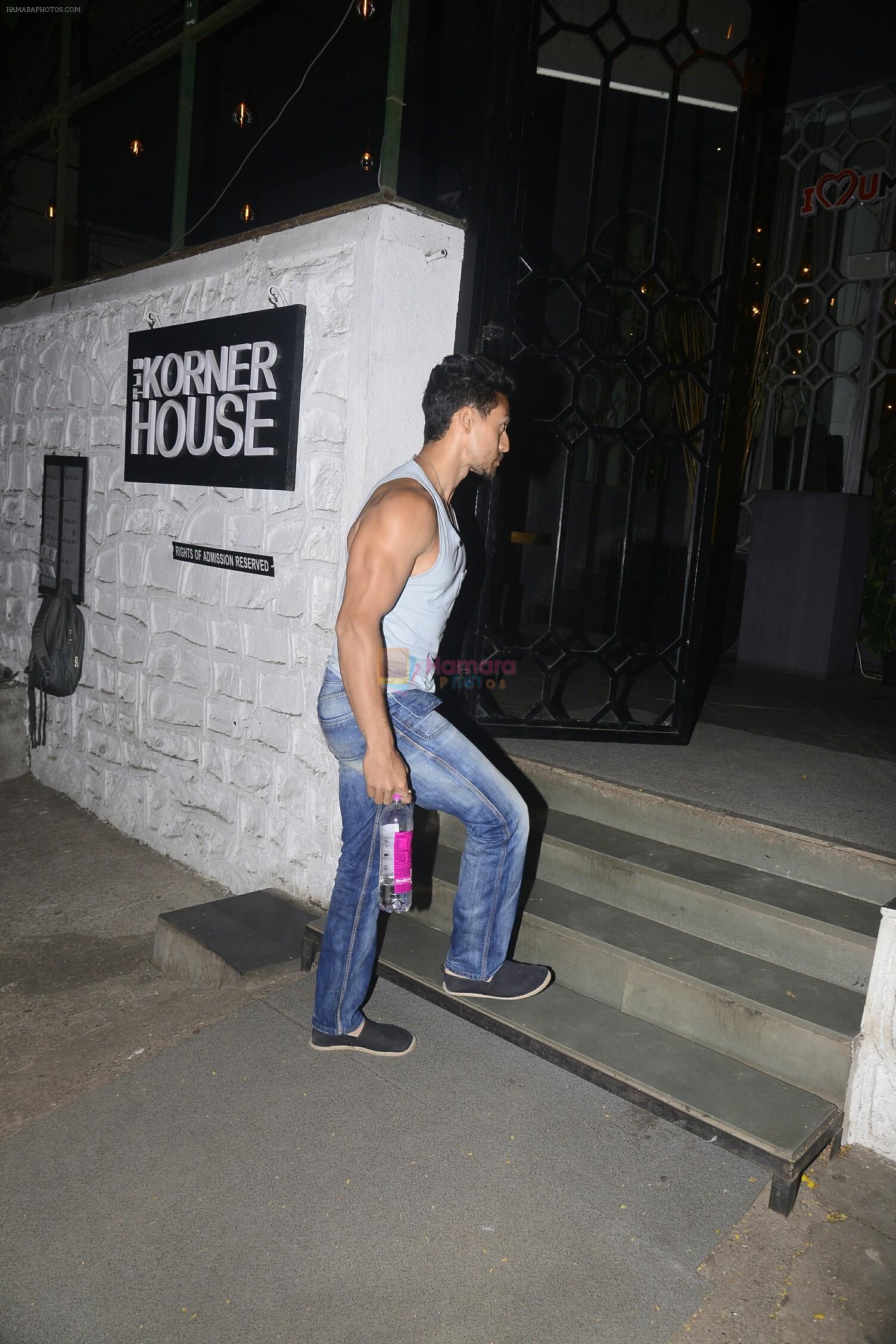 Tiger Shroff spotted at Korner house in bandra on 22nd May 2018