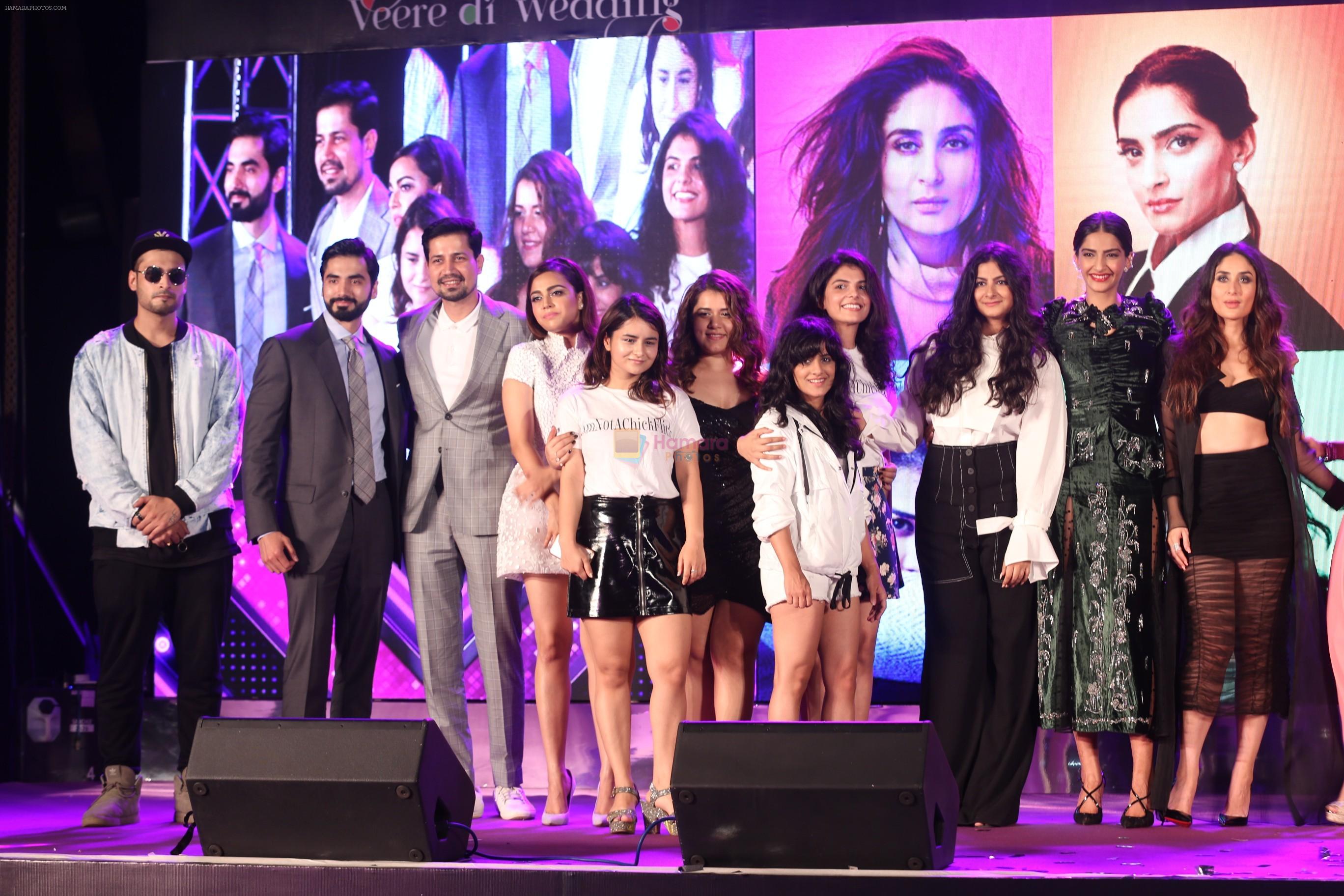 Swara Bhaskar, Sonam Kapoor, Nikhil Dwivedi, Kareena Kapoor, Shikha Talsania at the Music Launch of Veere Di Wedding at Sun n Sand in juhu on 22nd May 2018