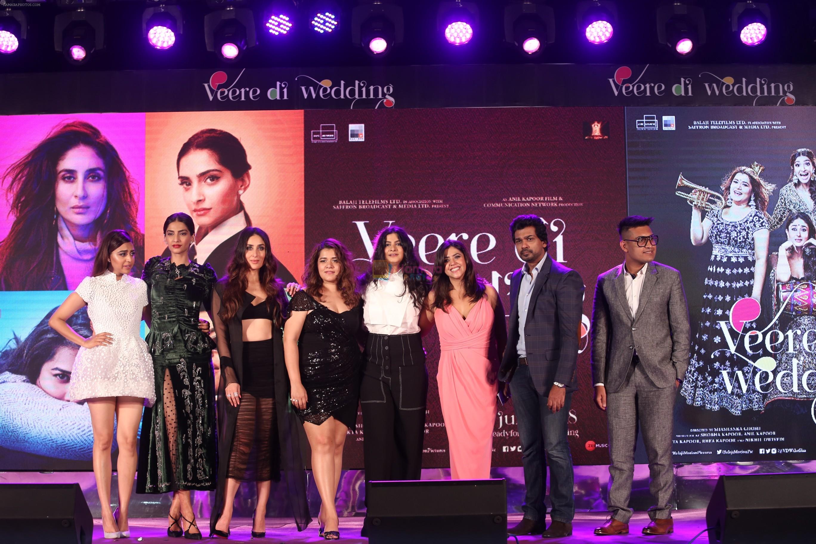 Swara Bhaskar, Sonam Kapoor, Nikhil Dwivedi, Kareena Kapoor, Shikha Talsania at the Music Launch of Veere Di Wedding at Sun n Sand in juhu on 22nd May 2018