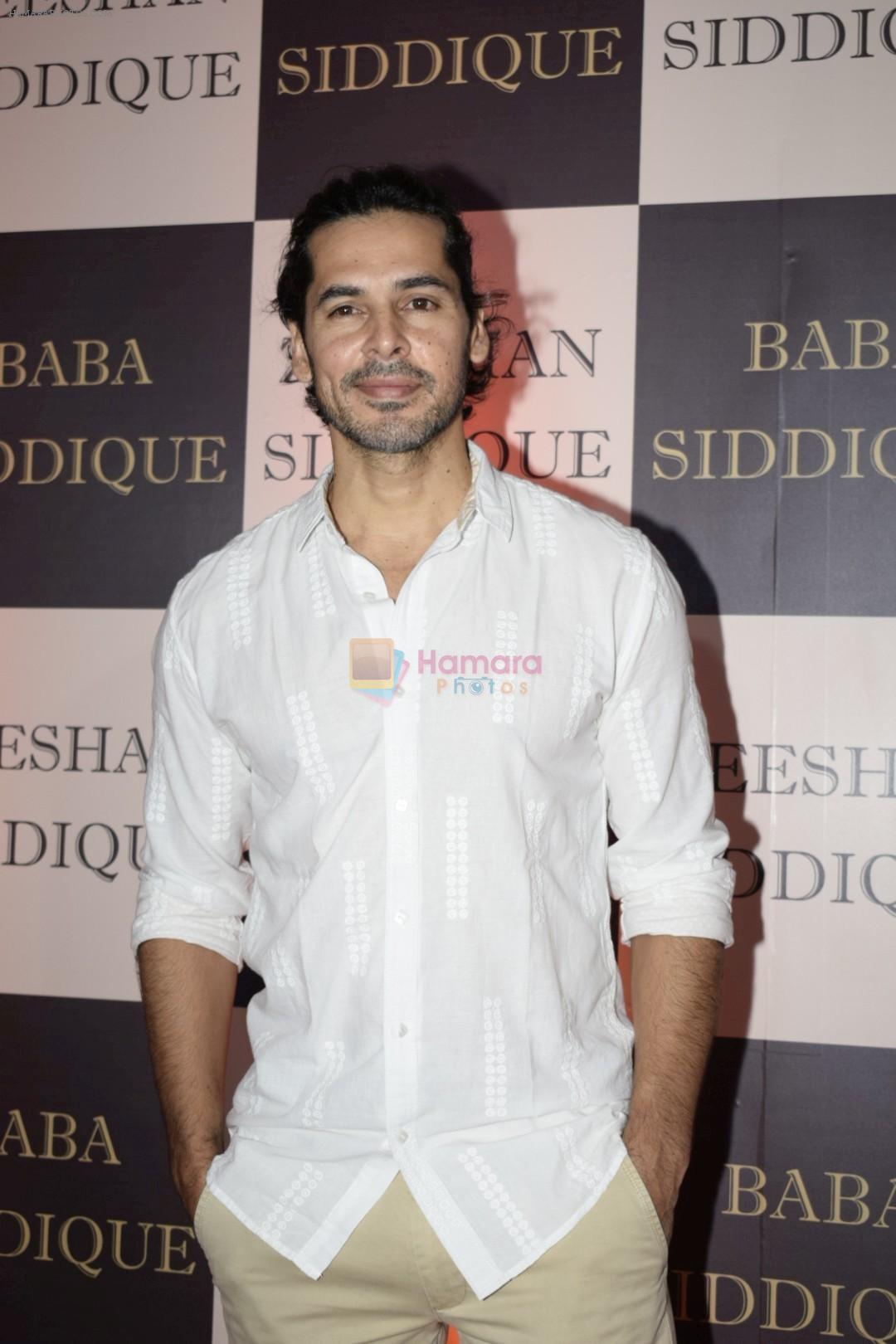Dino Morea at Baba Siddiqui's iftaar party in Taj Lands End bandra on 9th June 2018