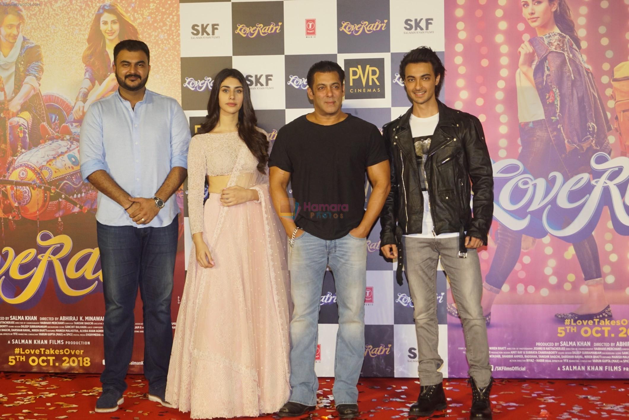 Aayush Sharma, Warina Hussain, Salman Khan, Abhiraj Minawala at the Trailer launch of film Loveratri in pvr kurla market city on 6th Aug 2018