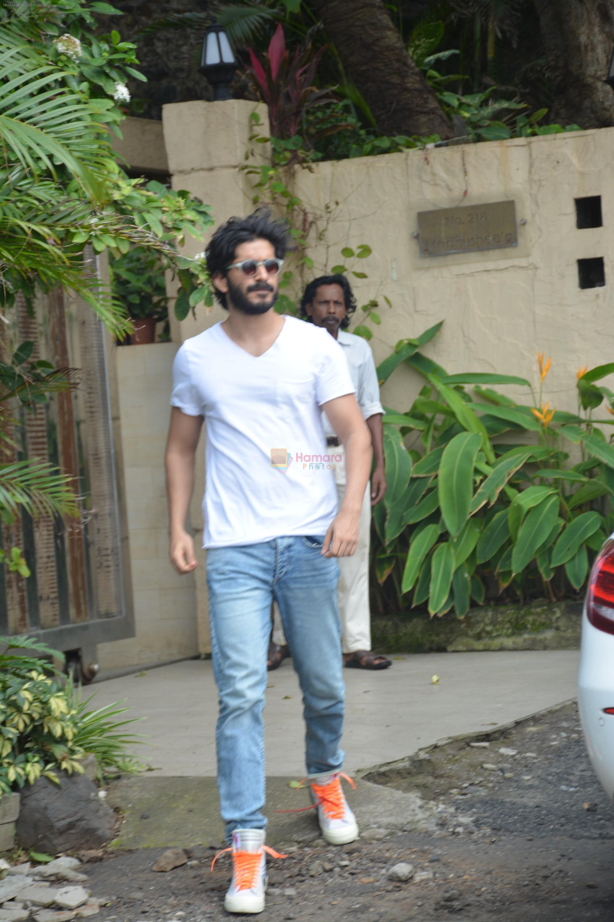 Harshvardhan Kapoor spotted at a clinic in bandra on 24th Aug 2018