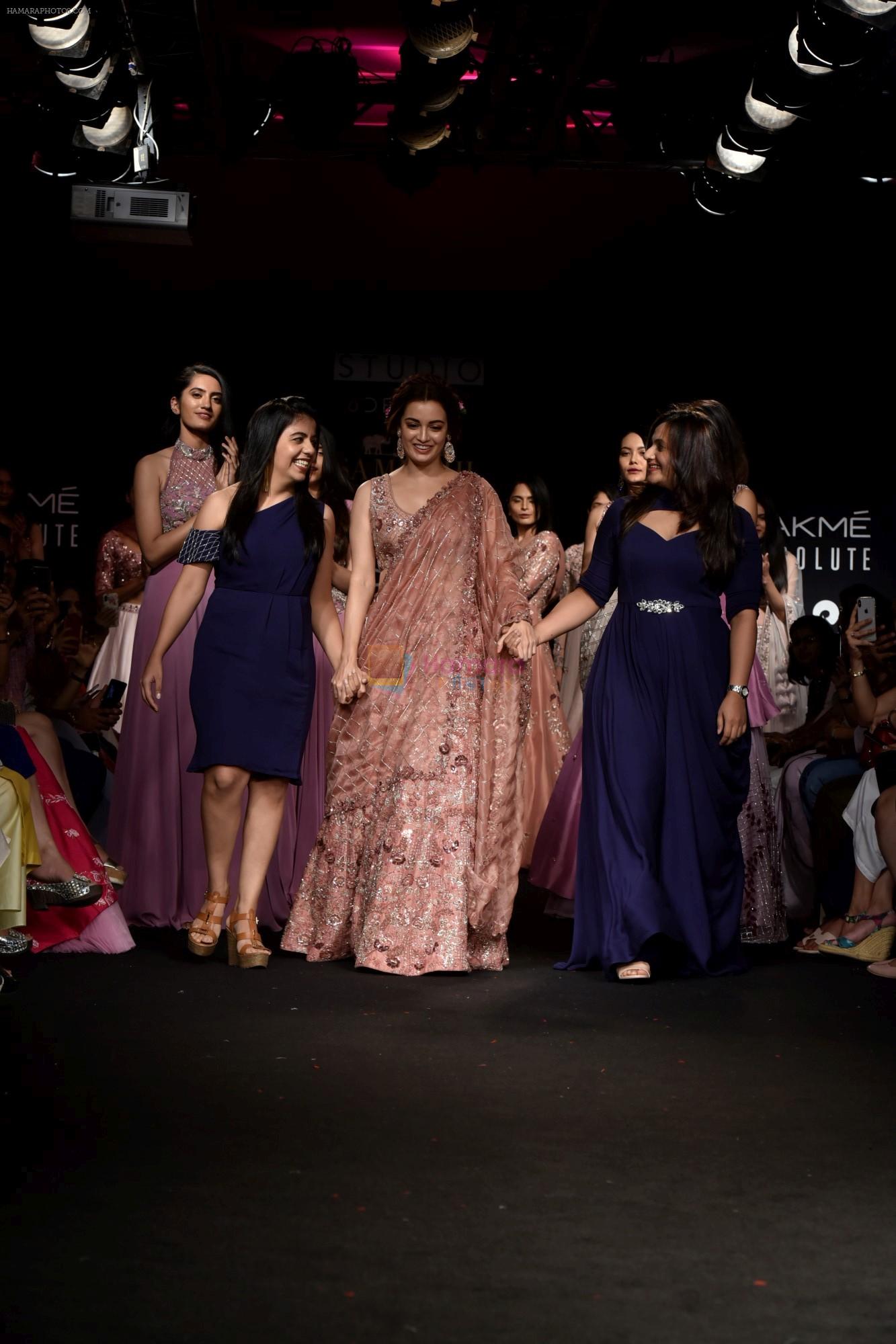 Dia Mirza walk the ramp at Lakme Fashion Show 2018 on 26th Aug 2018