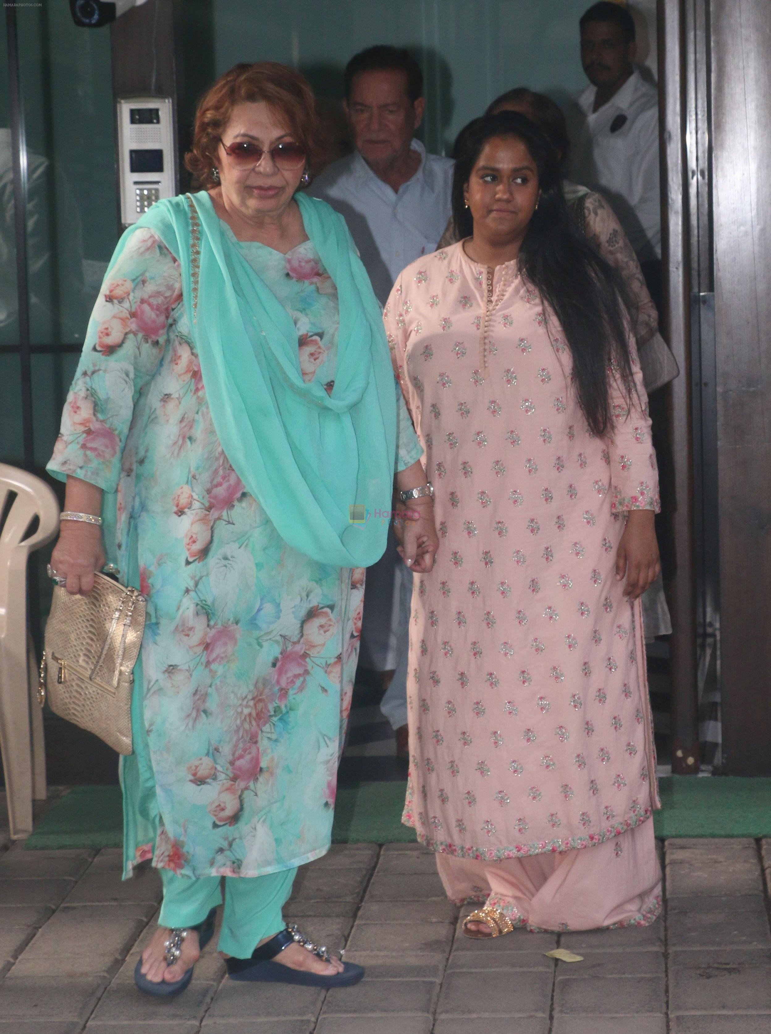 Helen at Arpita Khan's house in bandra on 27th Aug 2018