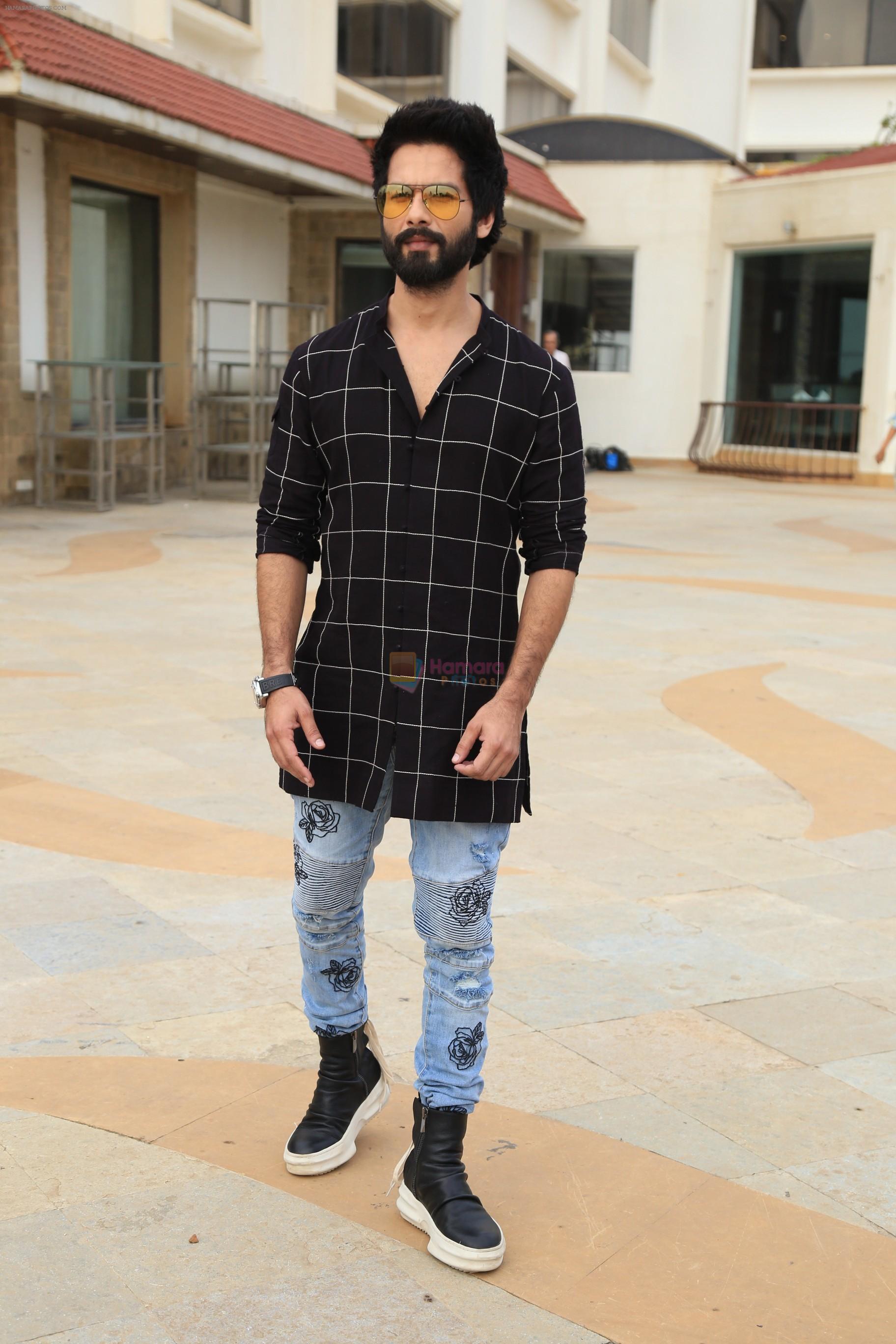Shahid Kapoor at the promotion of film Batti Gul Meter Chalu in Sun n Sand juhu on 28th Aug 2018