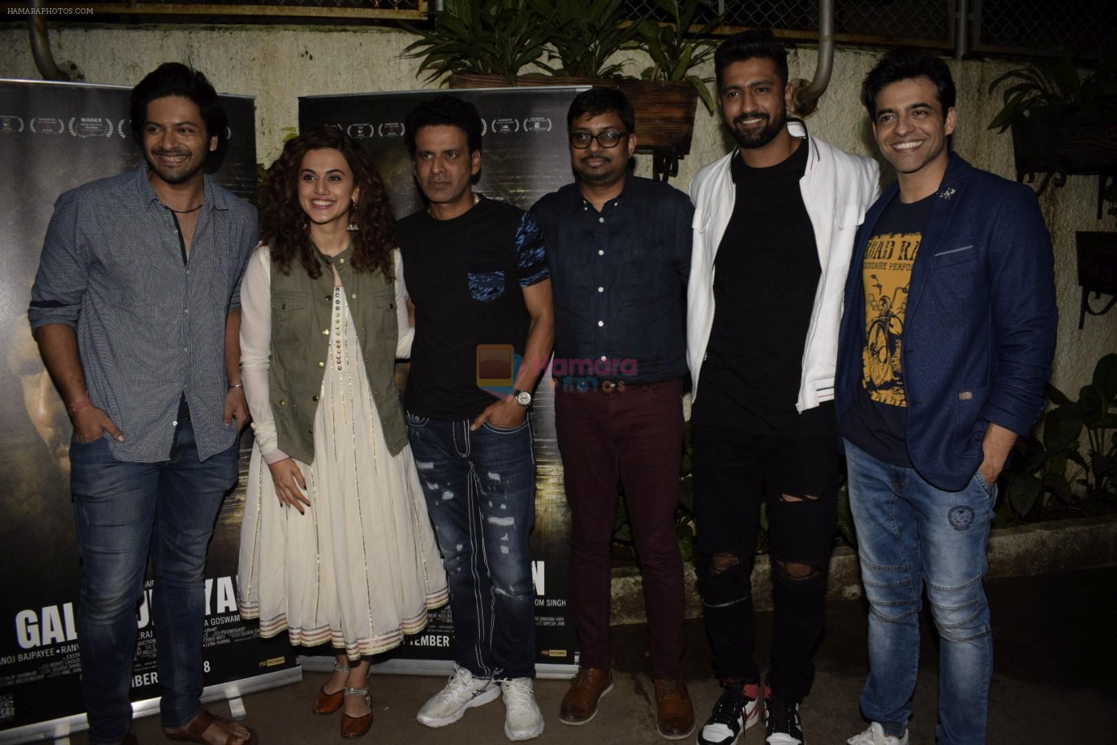 Ali Fazal, Taapsee Pannu, Manoj Bajpai, Dipesh Jain, Vicky Kaushal, Himmanshoo Malhotra at the Screening Of Film Gali Guleiyan At Sunny Sound on 3rd Sept 2018
