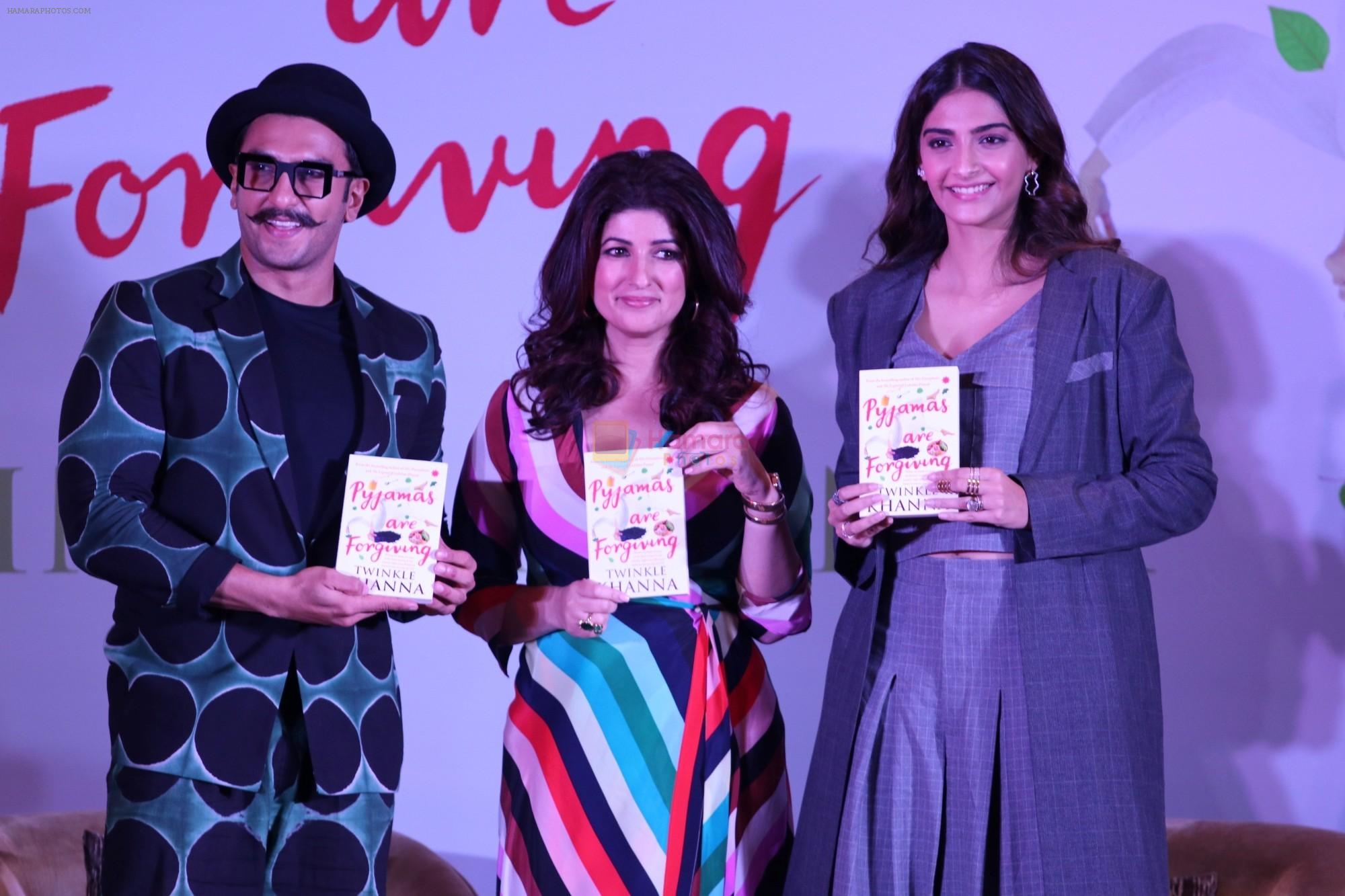 Ranveer Singh, Twinkle Khanna, Sonam Kapoor at the Launch Of Twinkle Khanna's Book Pyjamas Are Forgiving in Taj Lands End Bandra on 7th Sept 2018