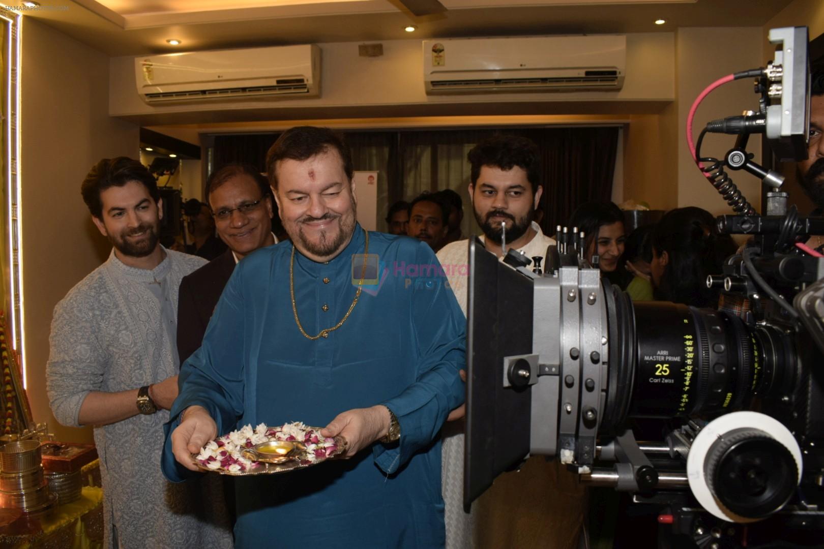 Neil, Nitin and Naman Mukesh celebrates Ganesh chaturthi & muhutat of his brother's directorial debut at his home on 13th Sept 2018