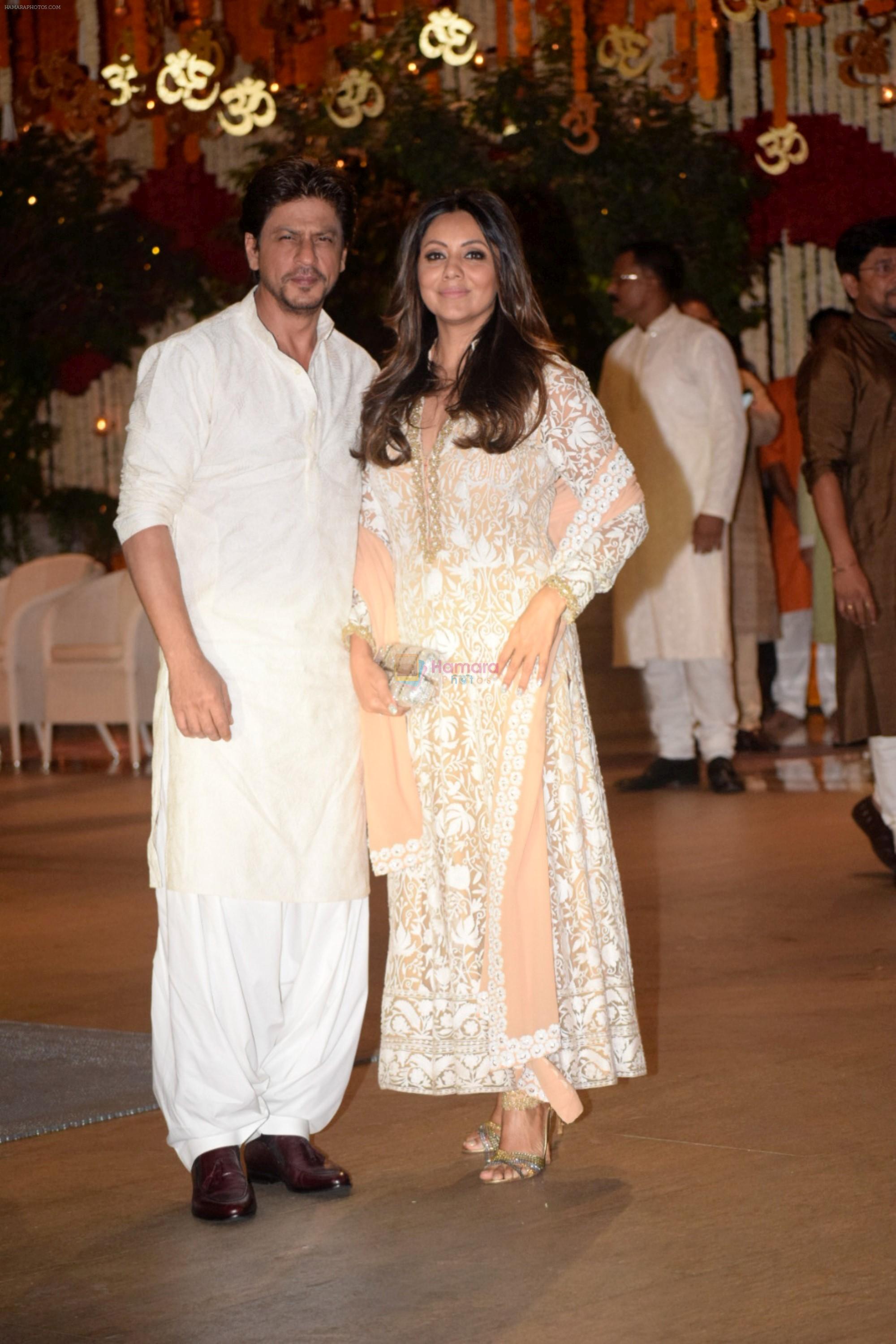 Shahrukh Khan, Gauri KHan at Mukesh Ambani's House For Ganesha Chaturthi on 13th Sept 2018