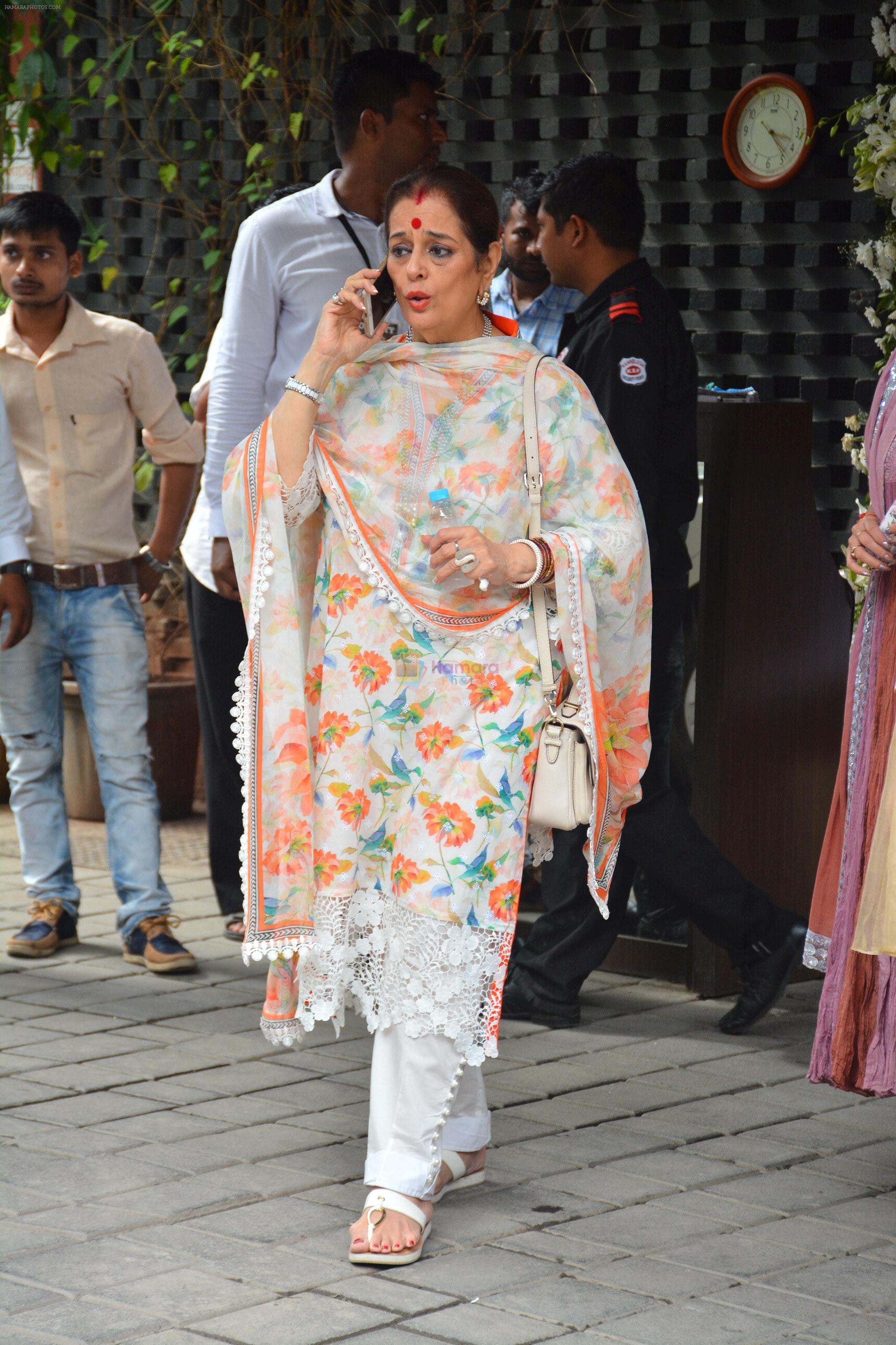 Poonam Sinha at Arpita Khan's Ganpati Immersion at bandra on 14th Sept 2018