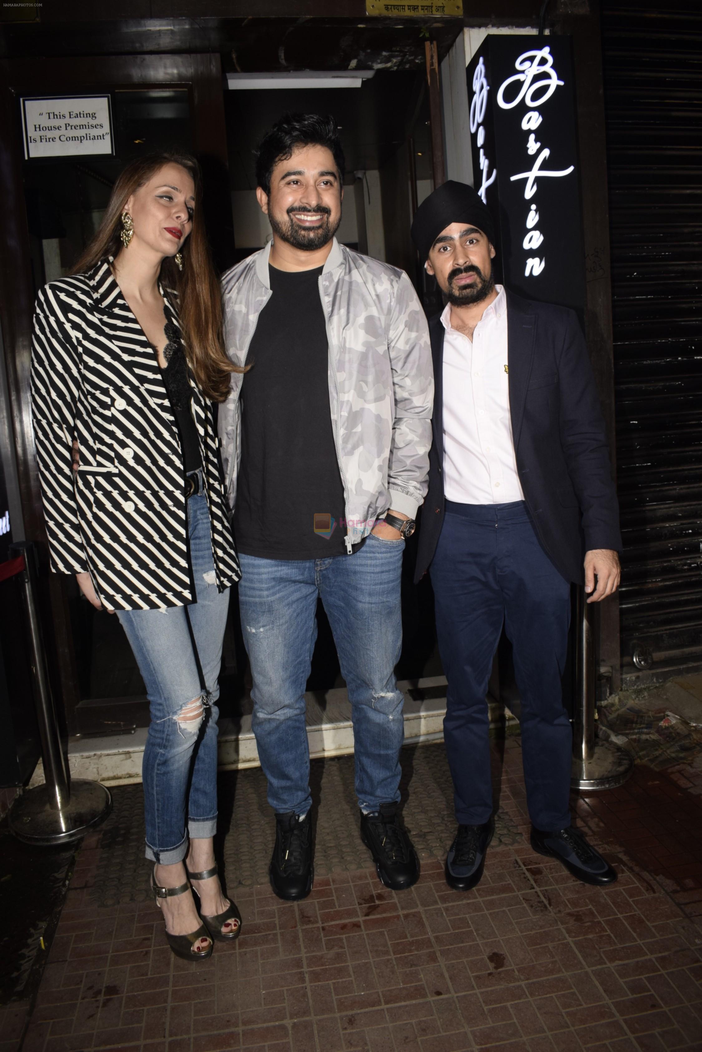 Rannvijay Singh at Soha Ali Khan's birthday party in Bastian, bandra on 3rd Oct 2018
