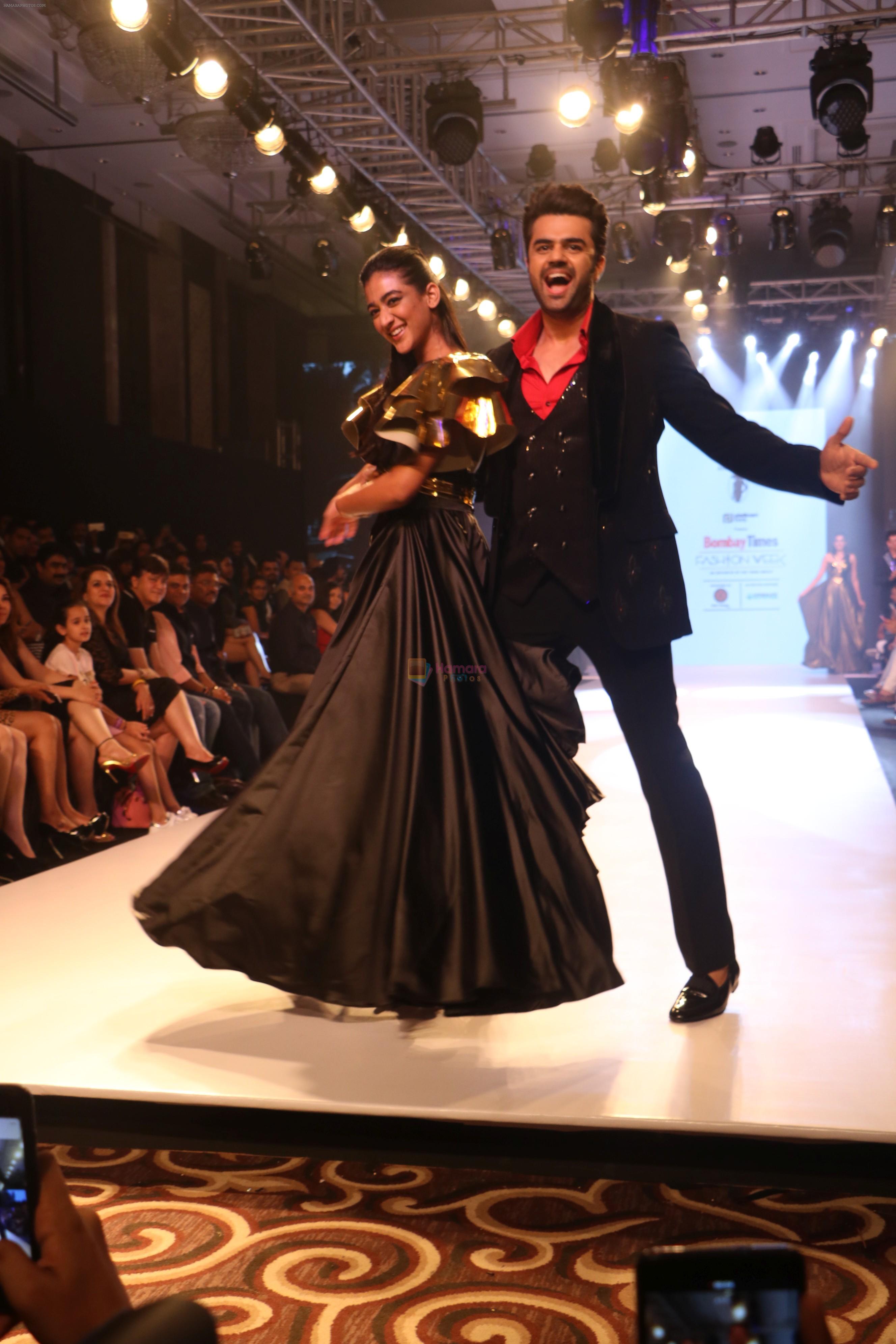 Manish Paul at BT Fashion Week in Mumbai on 12th Oct 2018