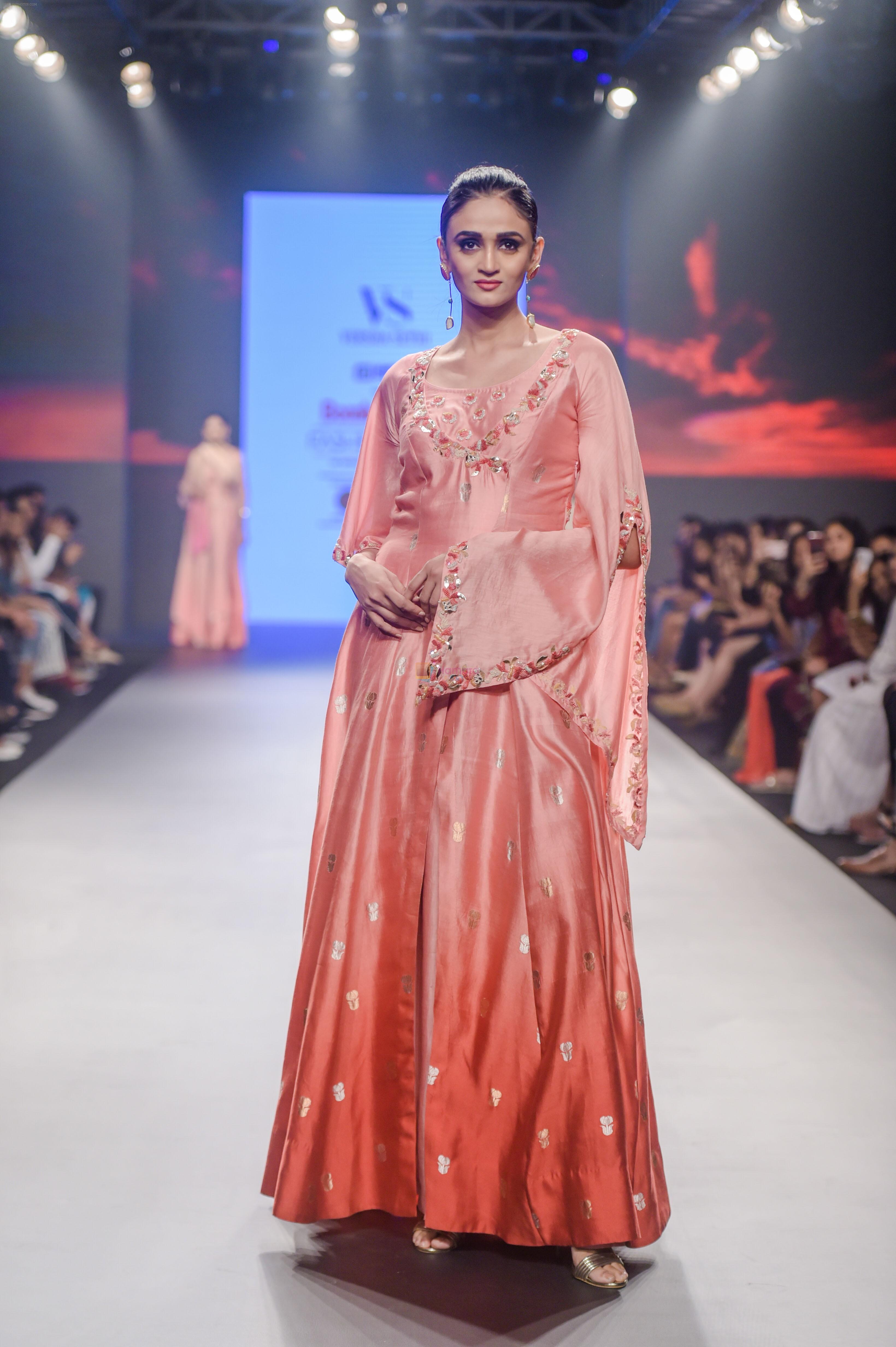 Model walk the ramp for Versha Sethi at BTFW 2018 on 14th Oct 2018