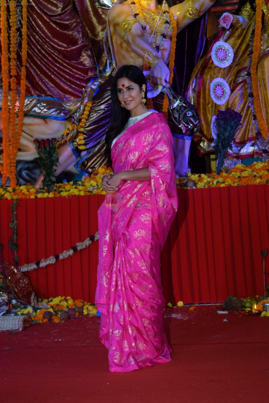 Katrina Kaif at North Bombay Sarbhojanik Durga Puja in vile parle on 18th Oct 2018