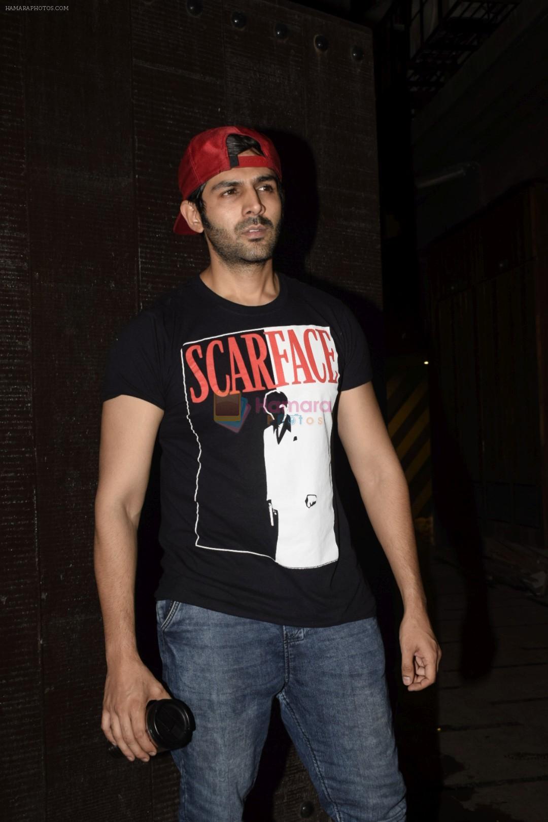 Kartik Aaryan spotted at gym in juhu on 19th Oct 2018