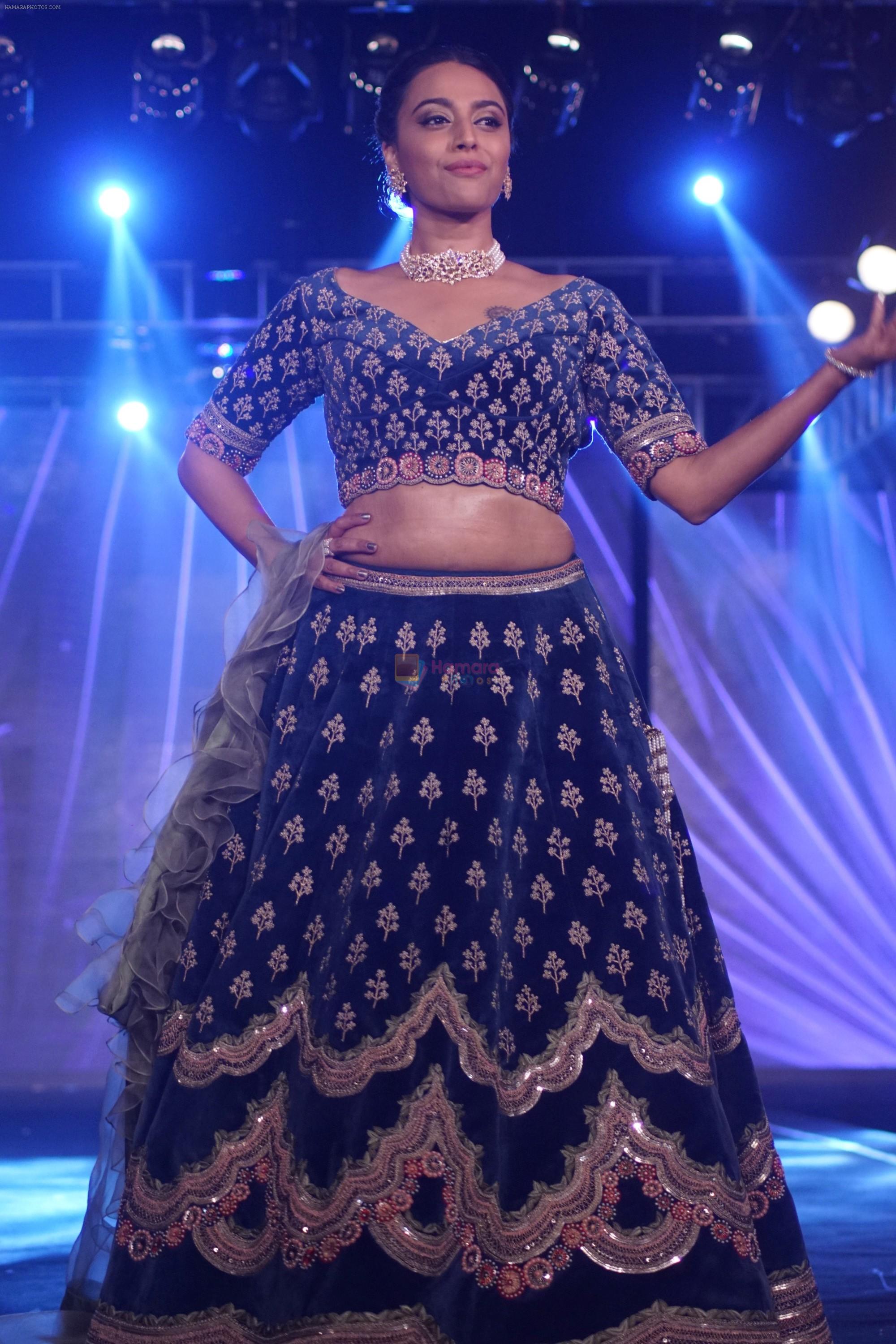Swara Bhaskar walk The Ramp at The Wedding Junction Show on 26th Oct 2018