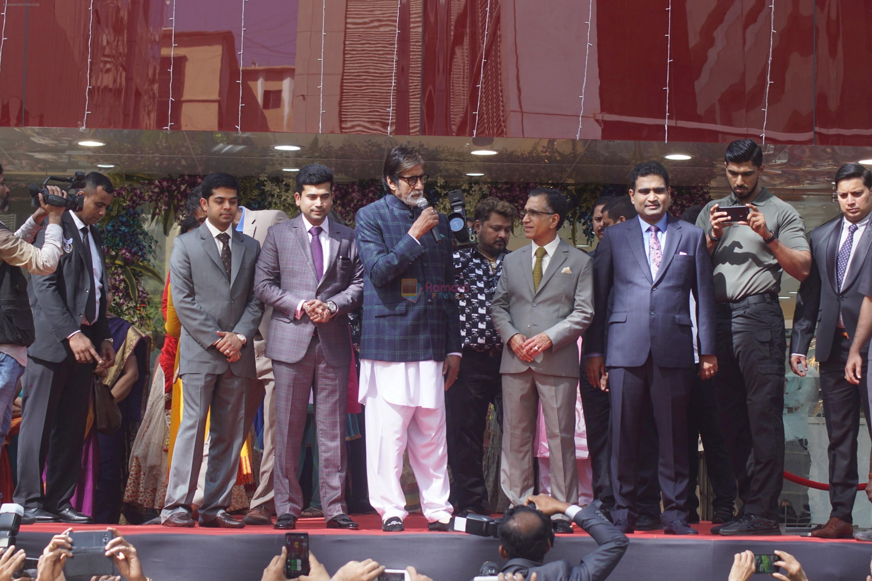 Amitabh Bachchan At Inaugurating Flagship Showroom Of Kalyan Jewellers on 2nd Nov 2018