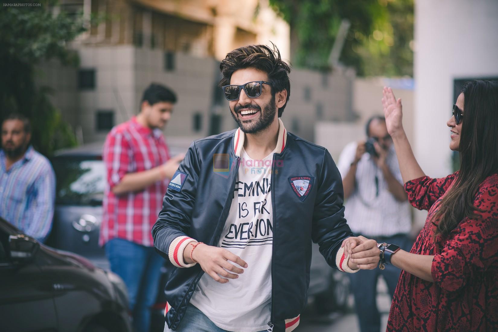 Neha Dhupia and Kartik Aaryan spotted before the recording of her podcast - No Filter Neha - Season 3 in Khar on 10th Nov 2018