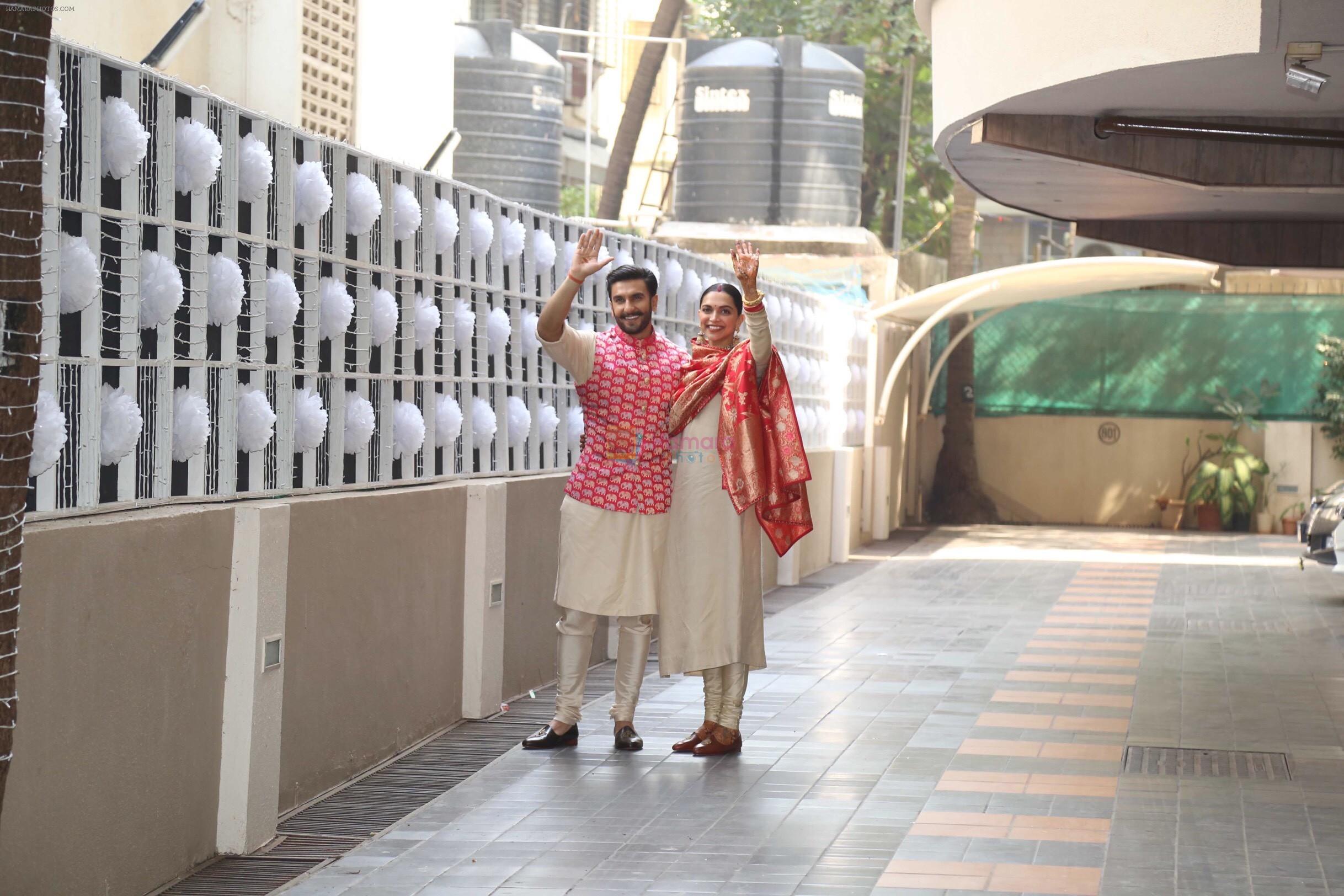 Deepika Padukone and Ranveer Singh at Ranveer's Home in Khar on 18th Nov 2018