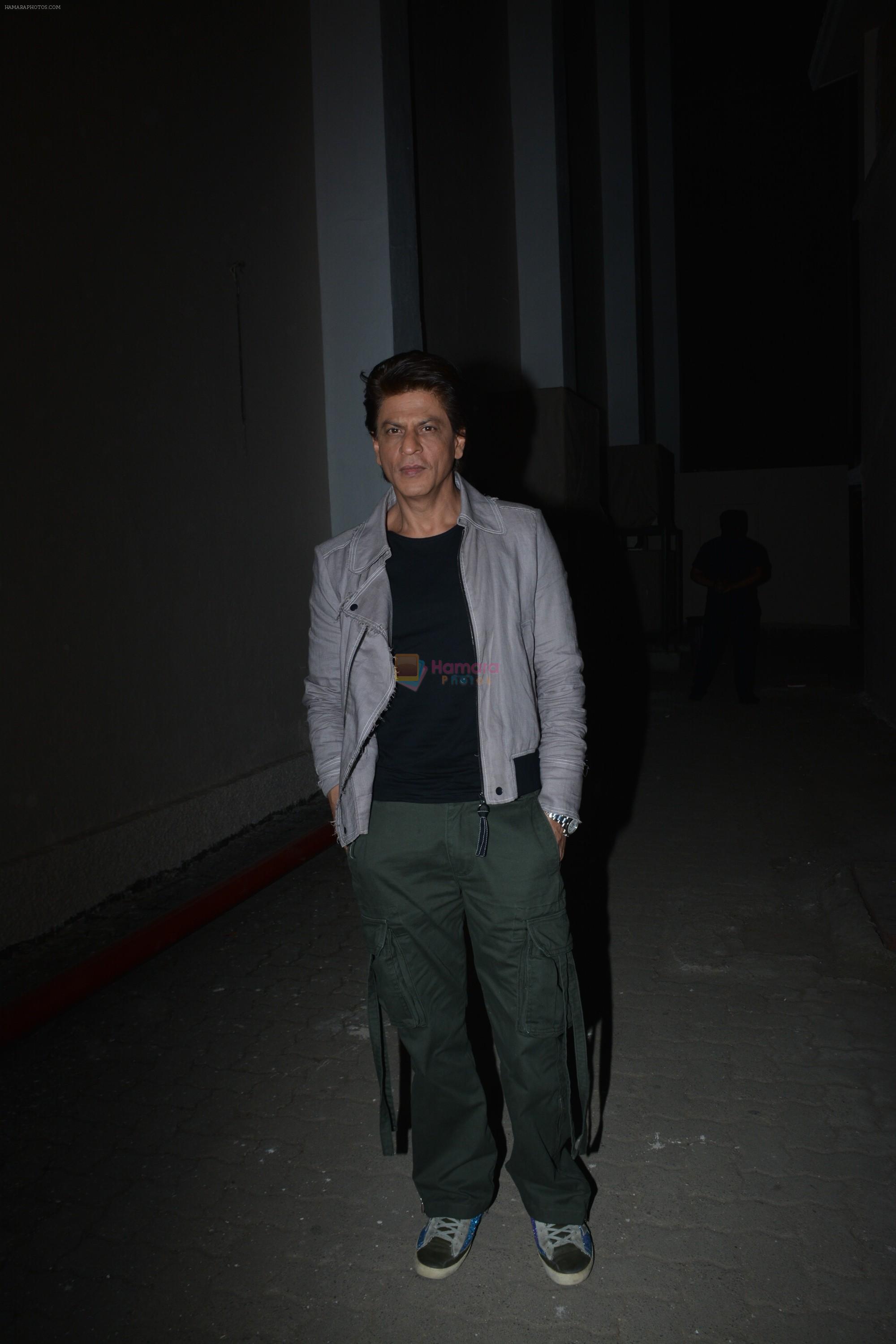 Shah Rukh Khan At Mehboob Studio In Bandra on 11th Dec 2018