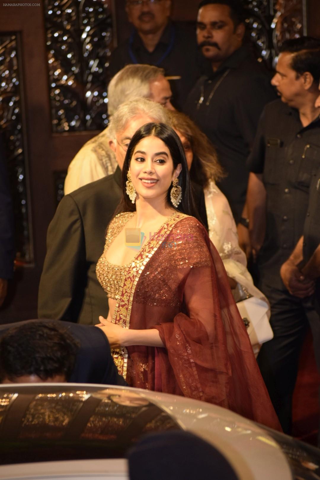 Janhvi Kapoor at Isha Ambani and Anand Piramal's wedding on 12th Dec 2018