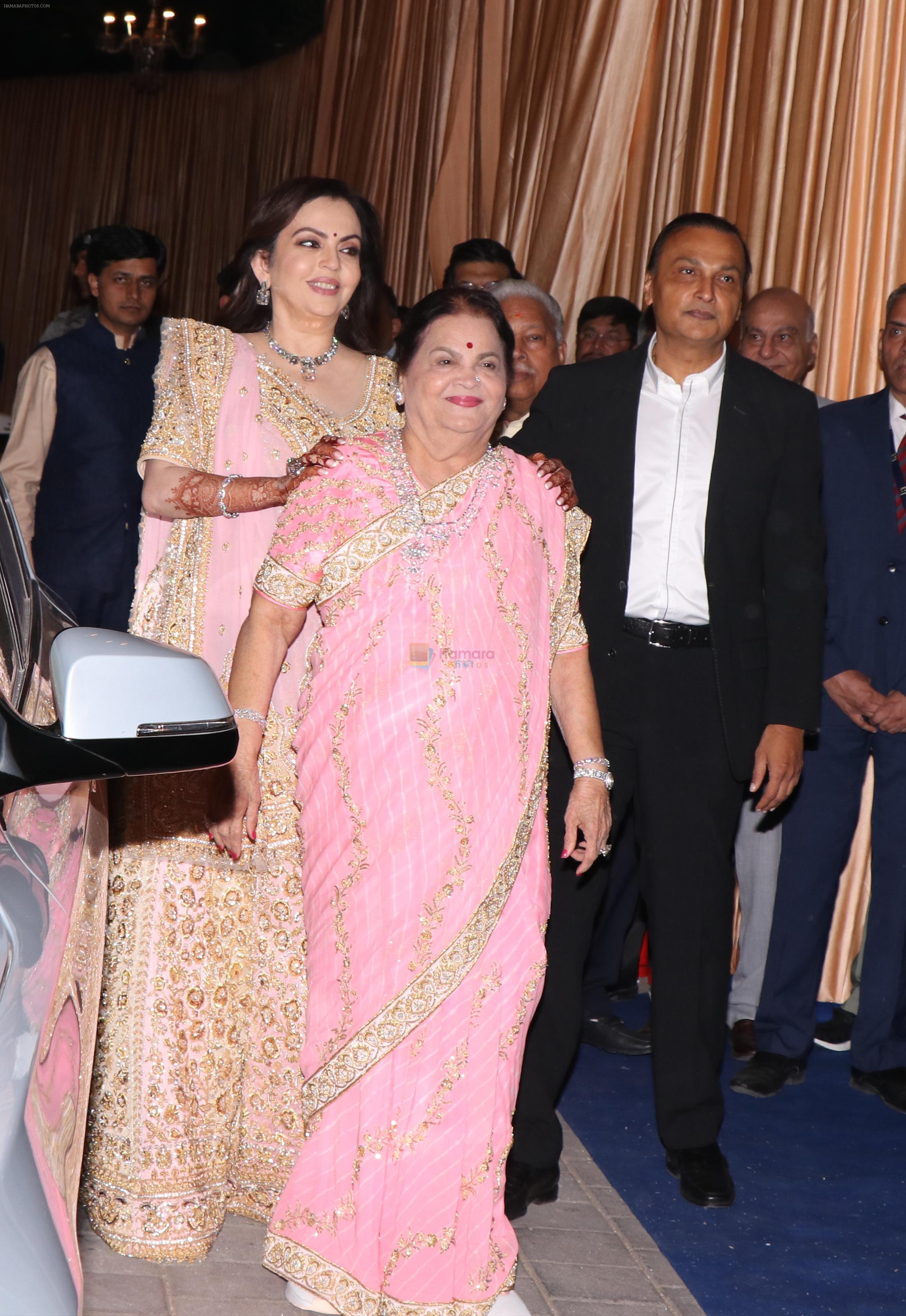 Nita Ambani, Kokilaben Ambani, Anil Ambani  at Isha Ambani & Anand Piramal wedding reception in jio garden bkc on 15th Dec 2018