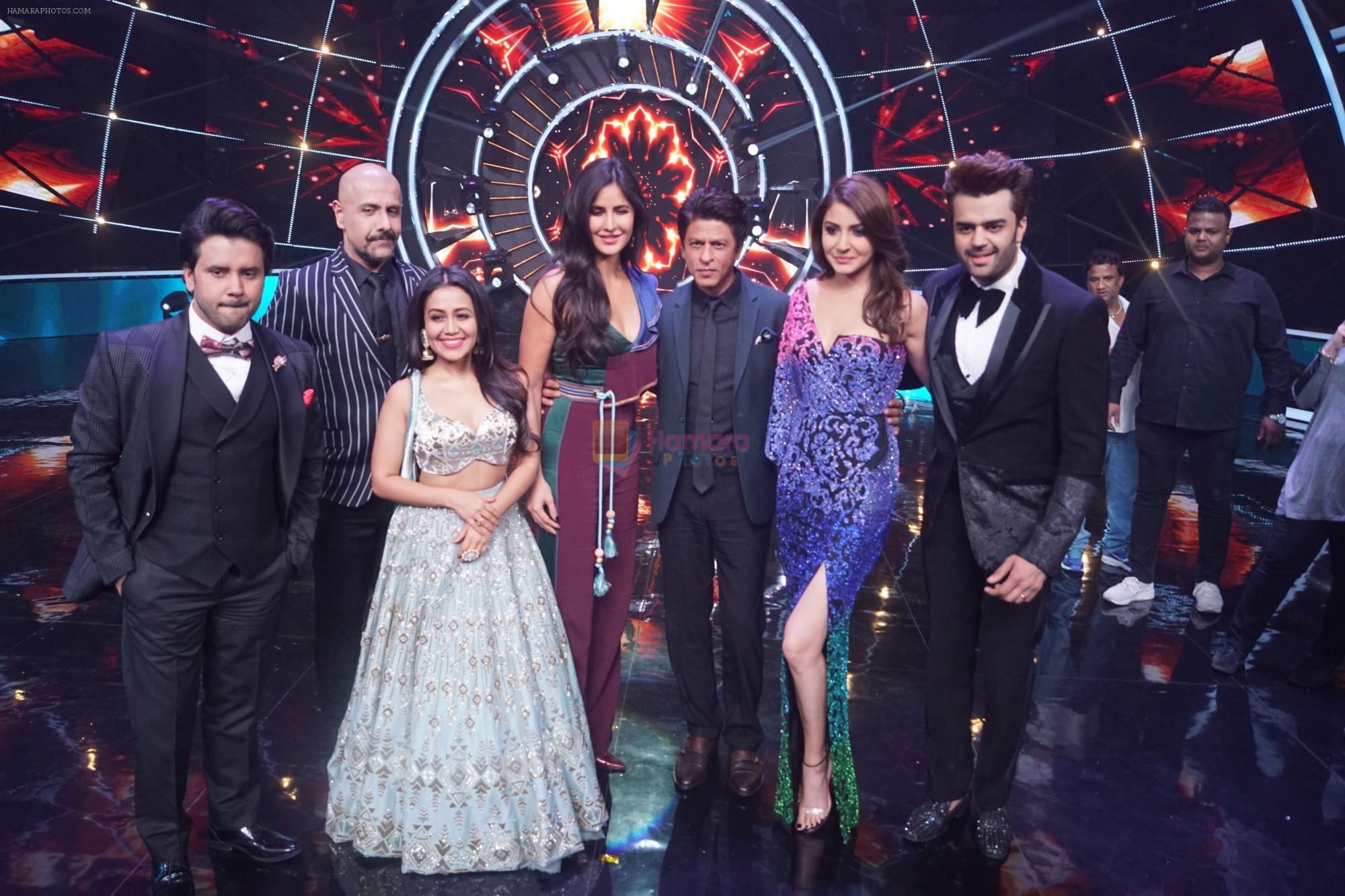 Katrina Kaif, Shah Rukh Khan, Anushka Sharma with team Zero on the sets of Indian Idol Grand Finale in Yashraj Studio, Andheri on 19th Dec 2018