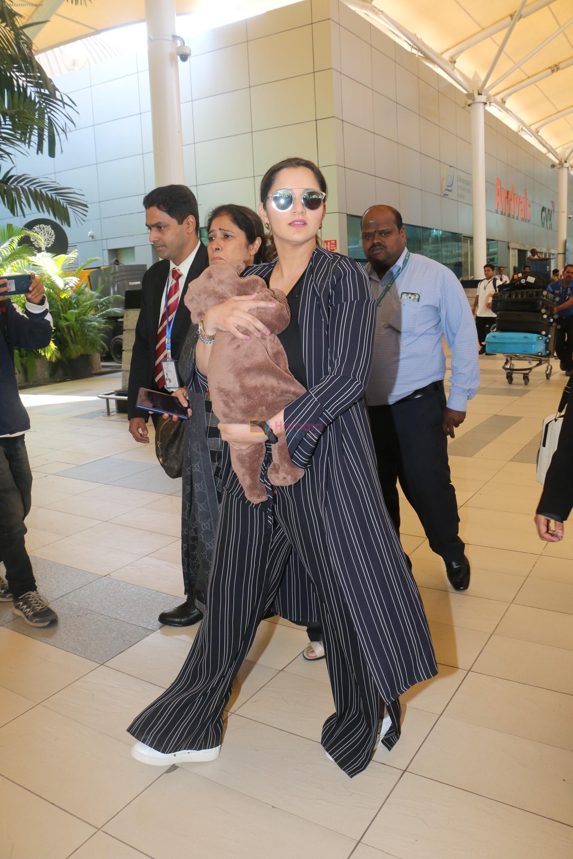 Sania Mirza With Her Newborn Baby Arrives At The Mumbai Airport on 19th Dec 2018