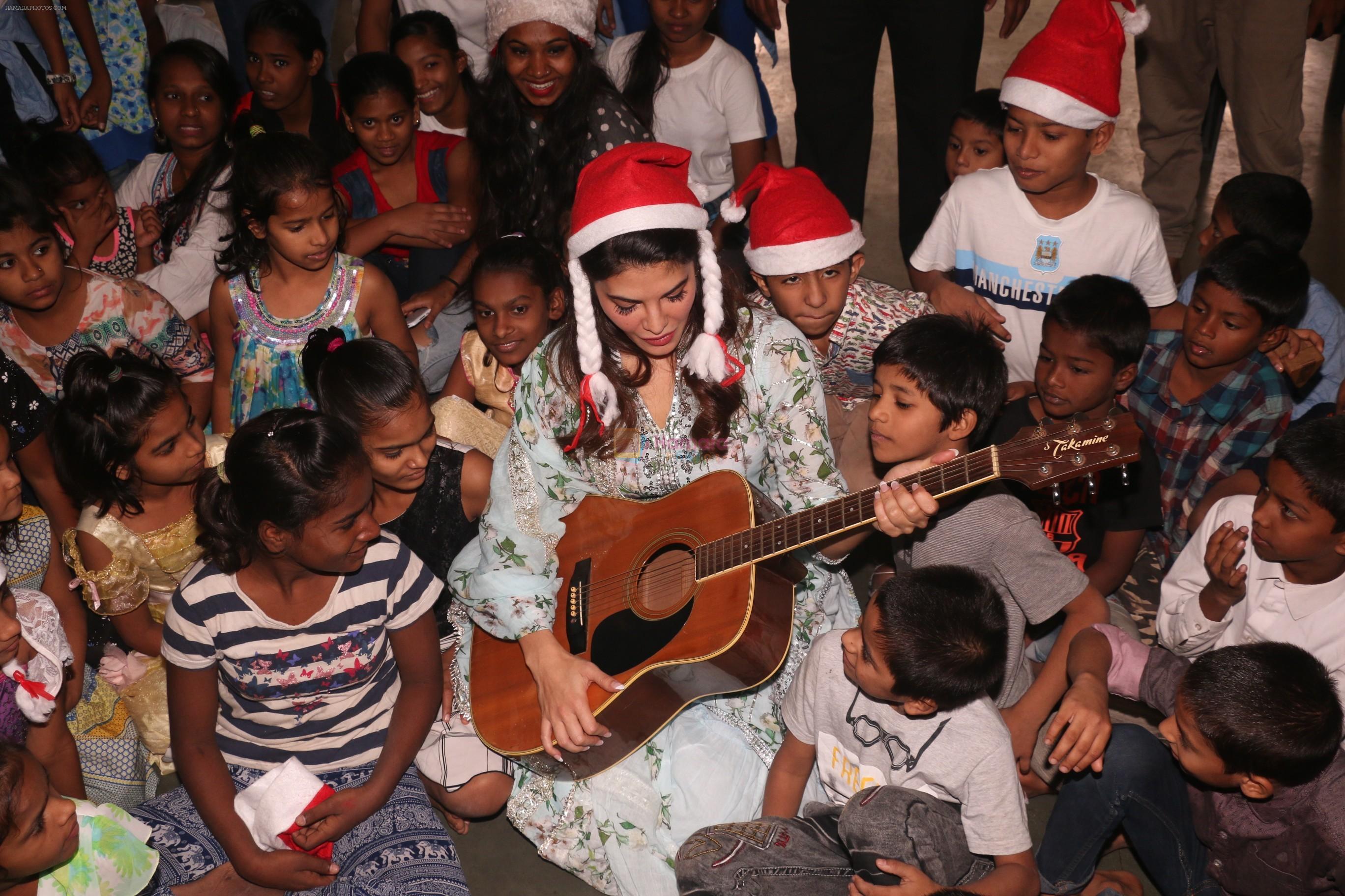 Jacqueline Fernandez celebrates Christmas with underprivileged children at bandra on 25th Dec 2018