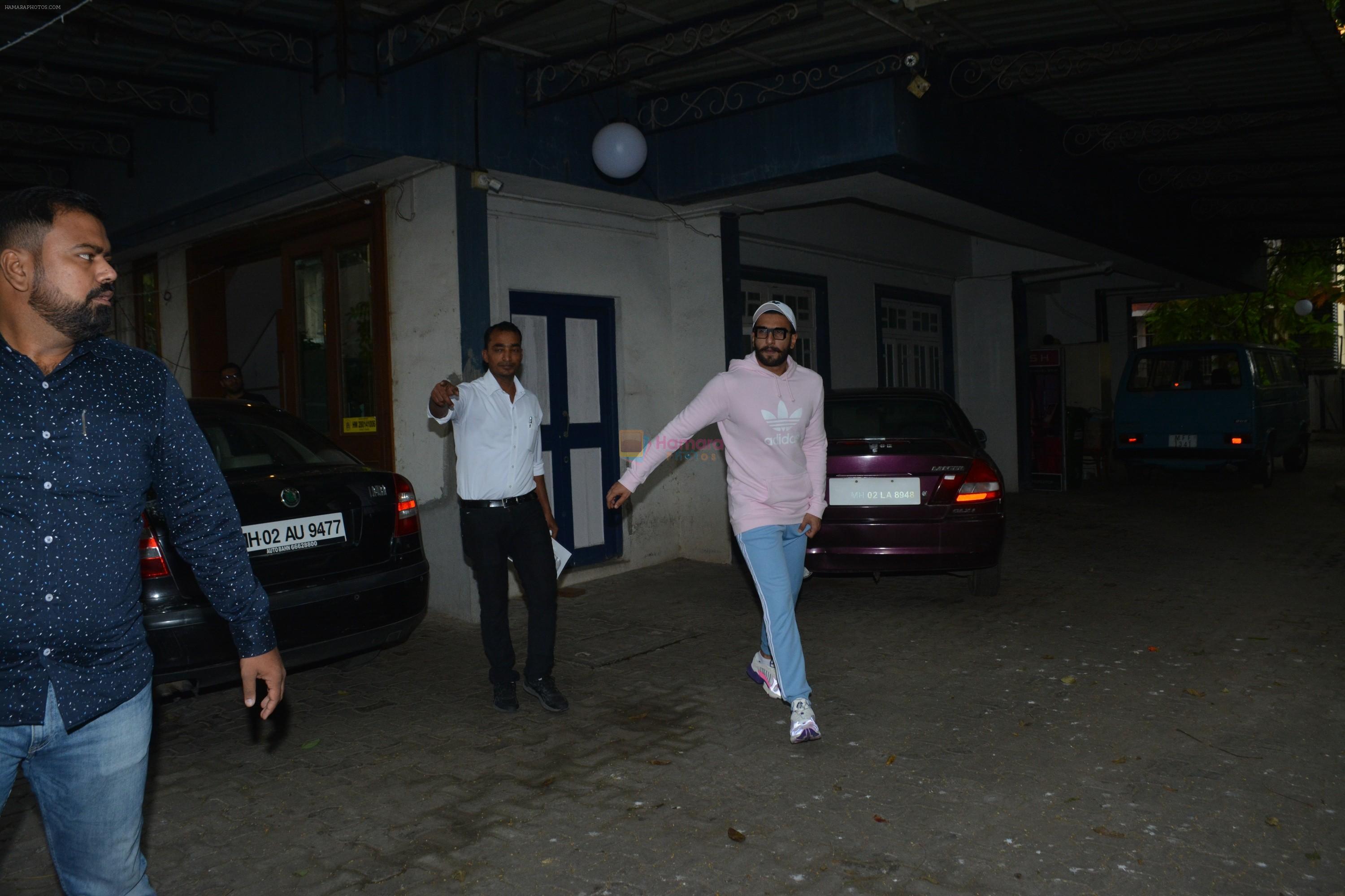 Ranveer Singh spotted at bandra on 28th Dec 2018