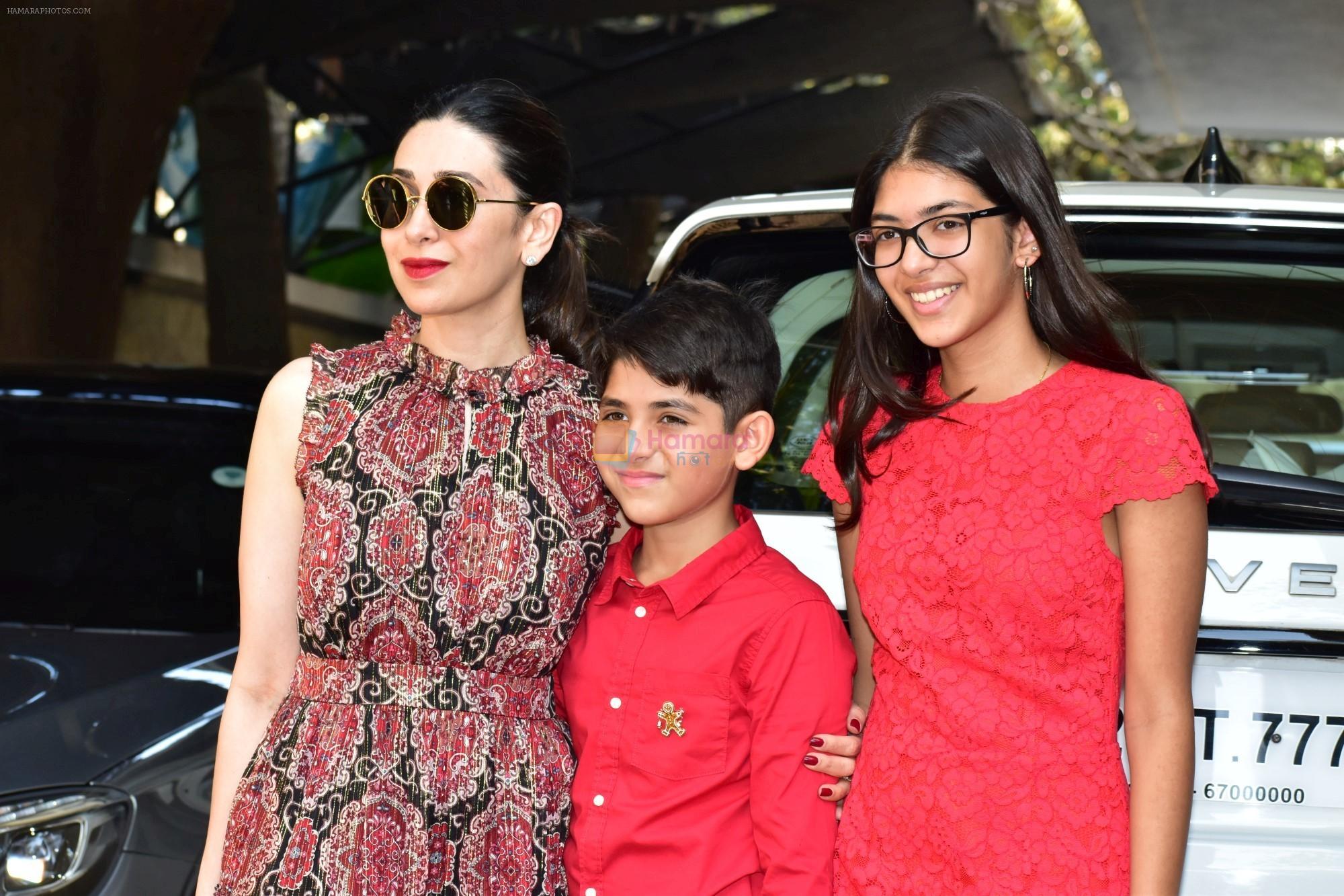 Karisma Kapoor attends the christmas brunch at Shashi Kapoor's house in juhu on 25th Dec 2018