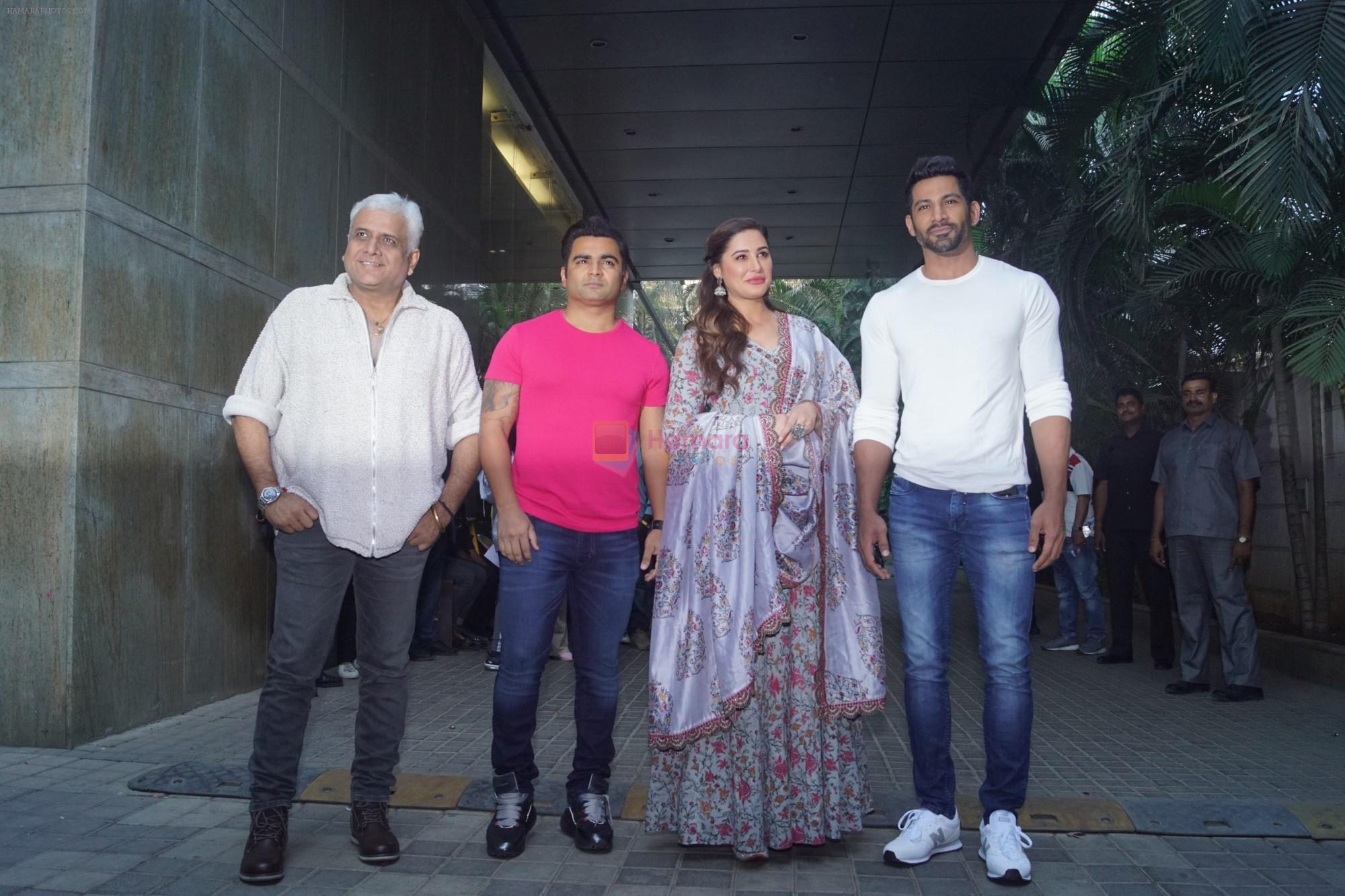 Nargis Fakhri, Sachiin Joshi , Vivan Bhatena, Bhushan Patel at the promotion of film Amavas on 6th Jan 2019
