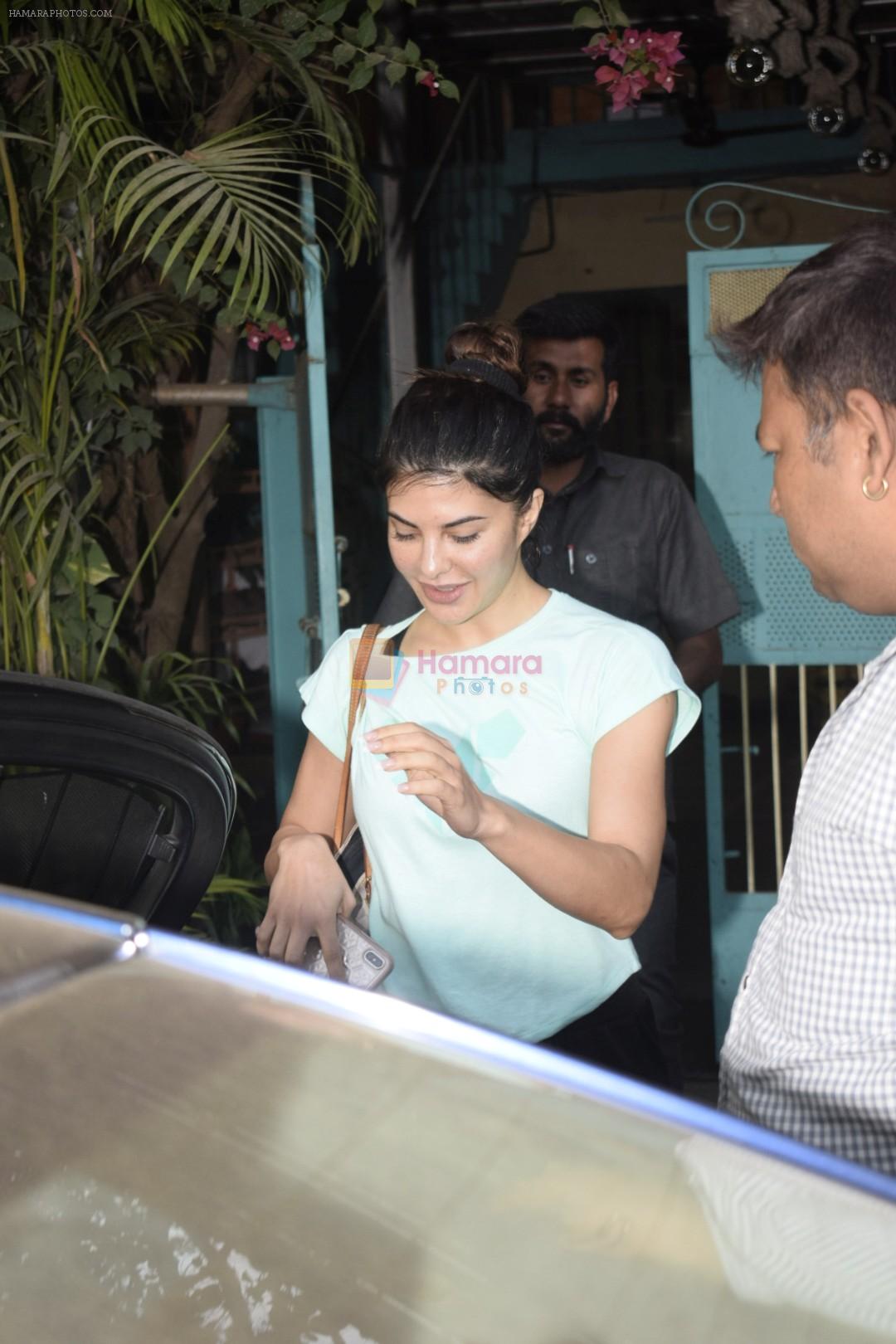 Jacqueline Fernandez Spotted At Physioflex Gym In Versova on 11th Jan 2019