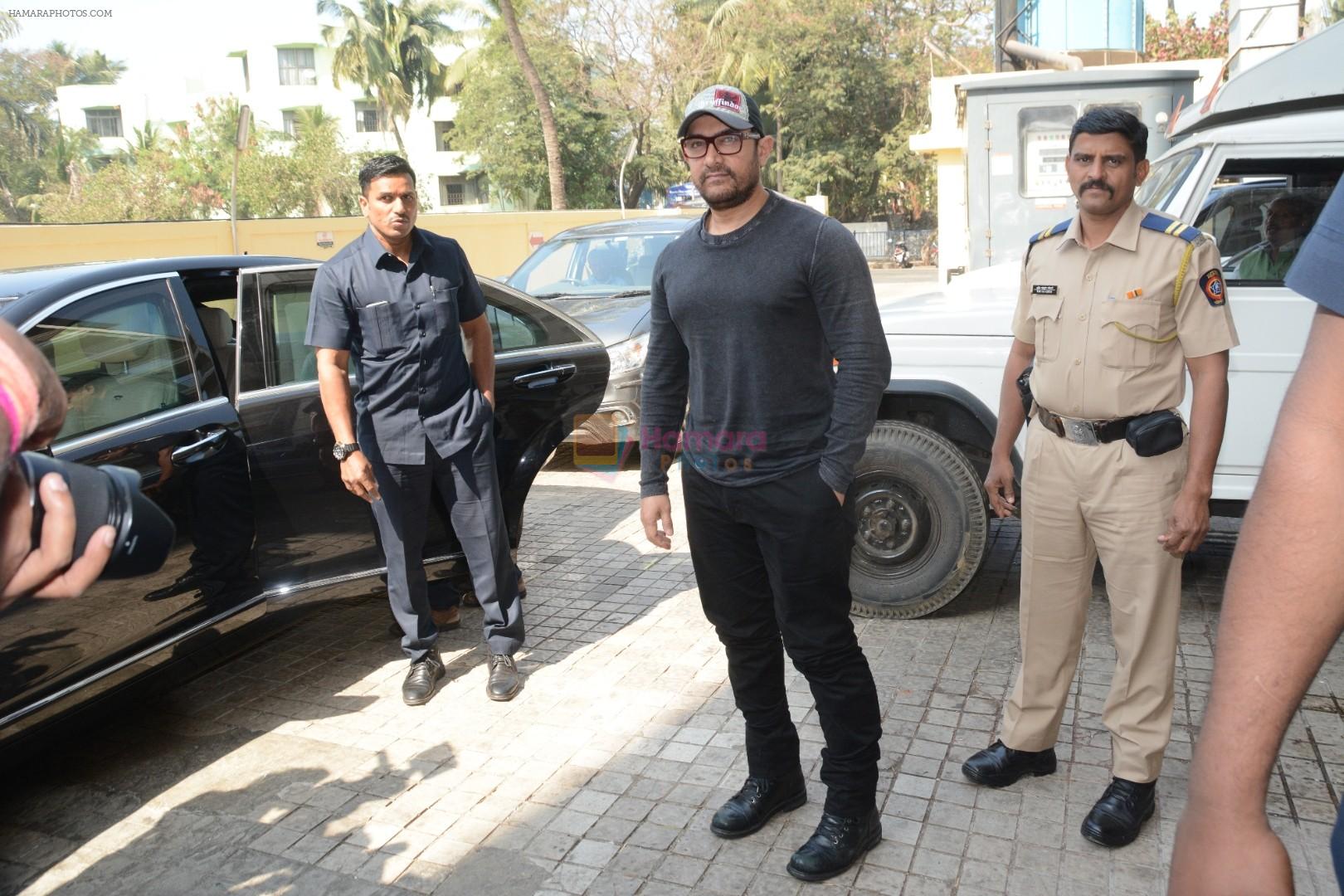 Aamir Khan visits pvr juhu to promote Rubaru Roshni on 24th Jan 2019