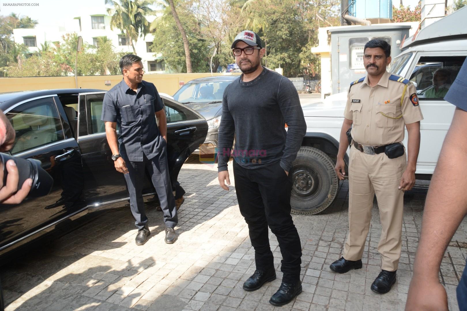 Aamir Khan visits pvr juhu to promote Rubaru Roshni on 24th Jan 2019