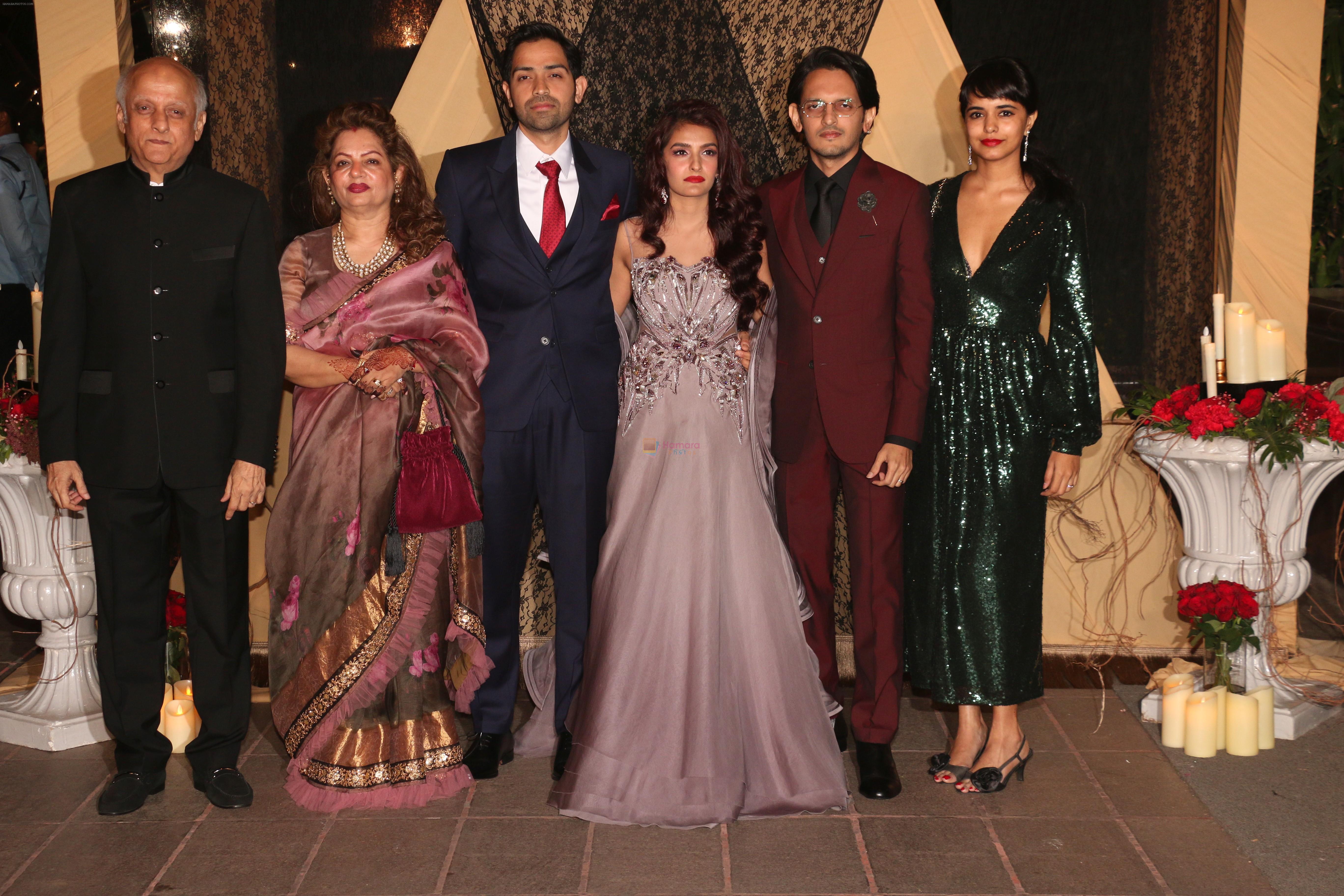 Sakshi Bhatt's Wedding Reception in Taj Lands End on 26th Jan 2019