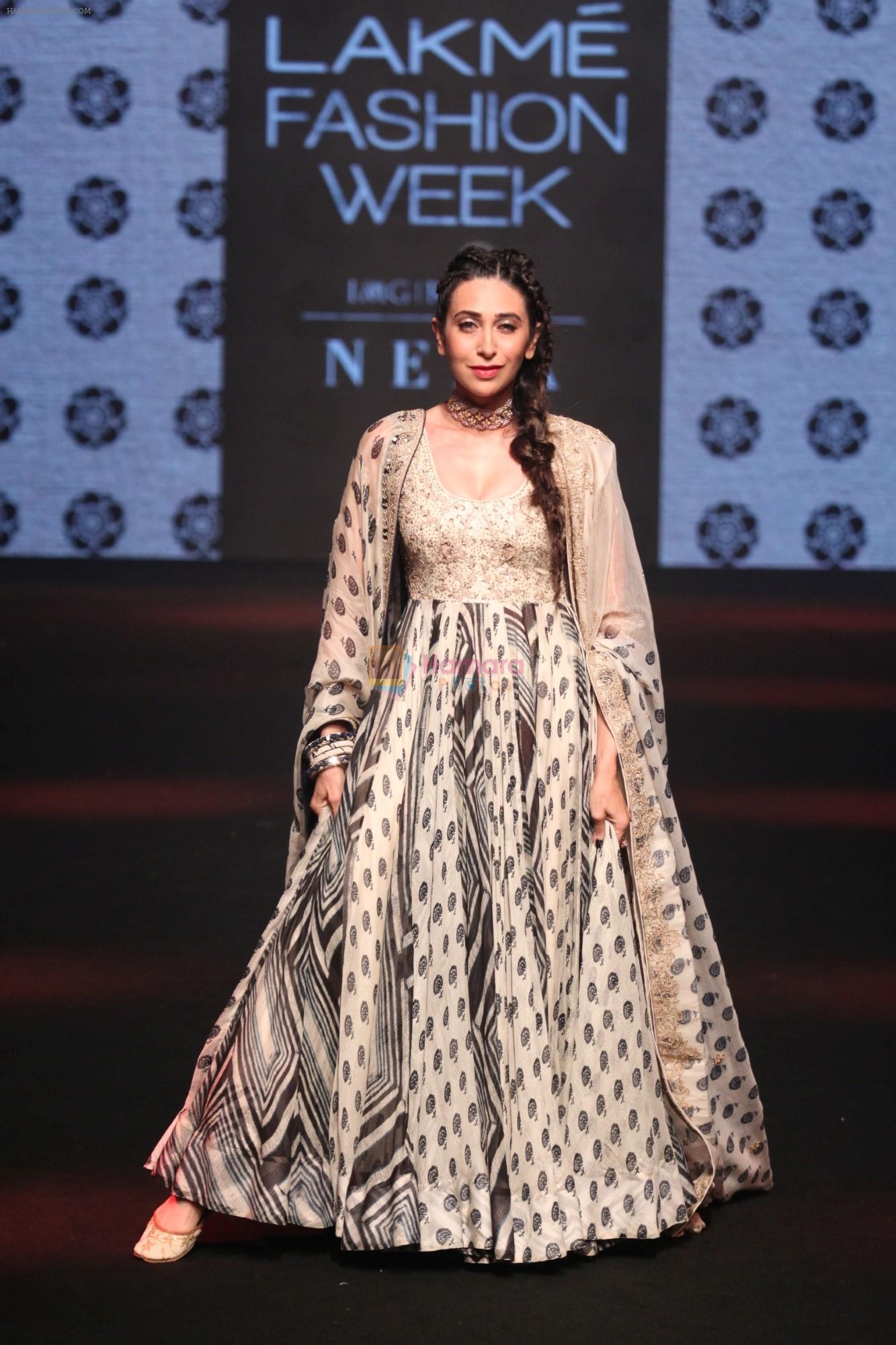 Karisma Kapoor walk the Ramp on Day 5 at Lakme Fashion Week 2019 on 3rd Feb 2019