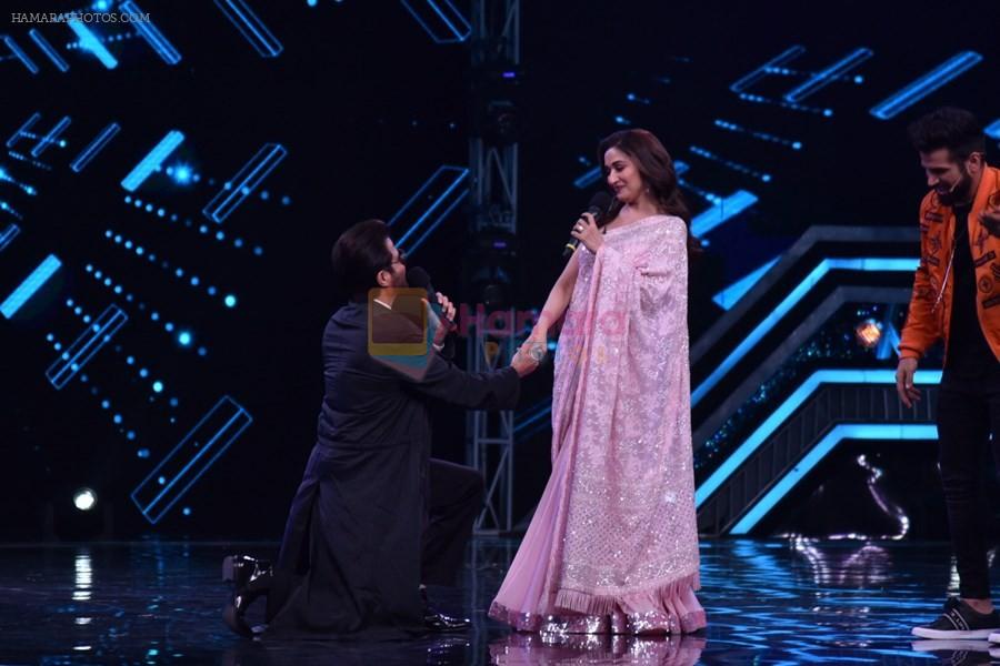 Anil Kapoor and Madhuri Dixit on sets of Super Dancer chapter 3 on 11th Feb 2019