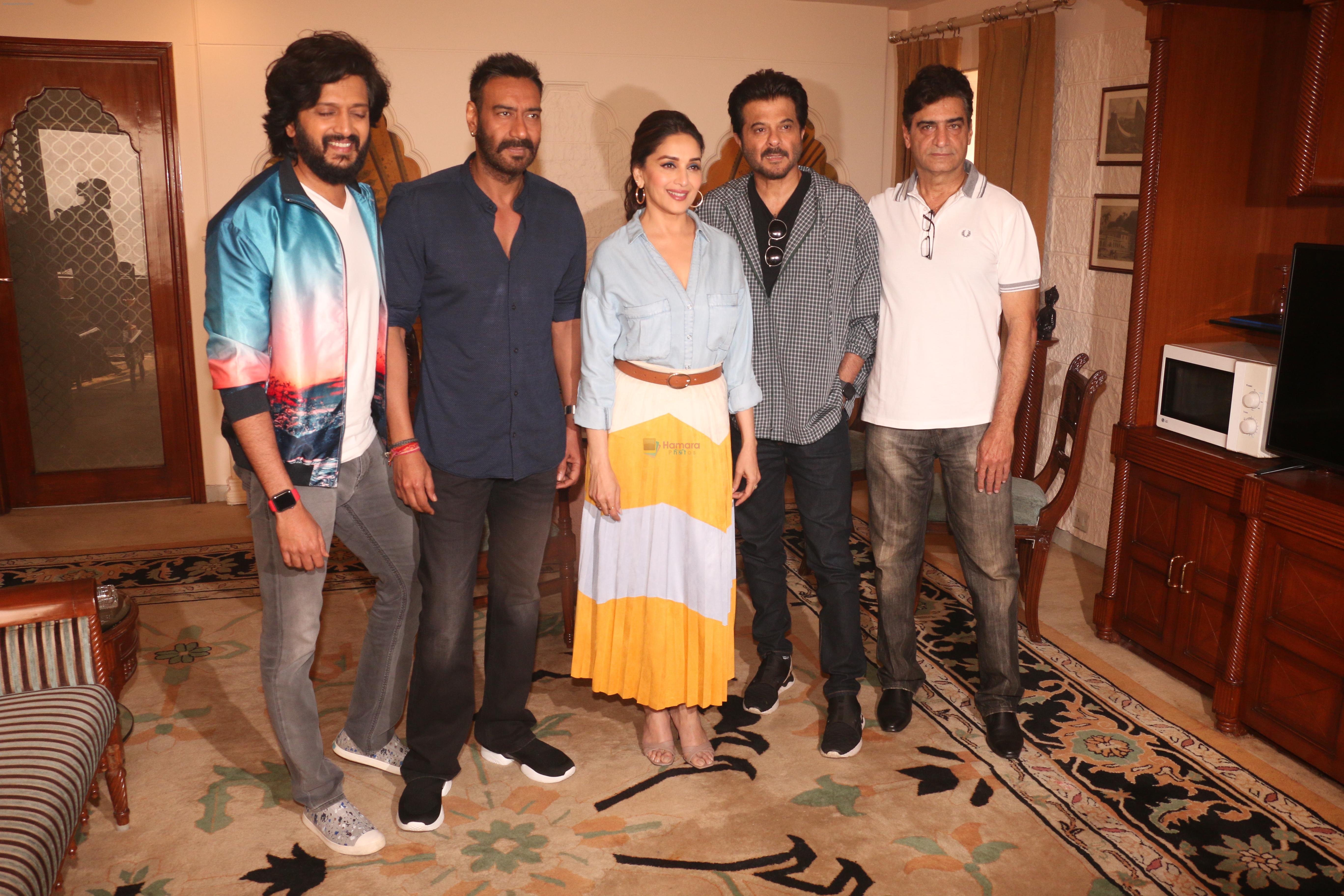 Madhuri Dixit, Anil Kapoor, Riteish Deshmukh, Ajay Devgan, Indra Kumar at the promotion of film Total Dhamaal in Sun n Sand juhu on 13th Feb 2019