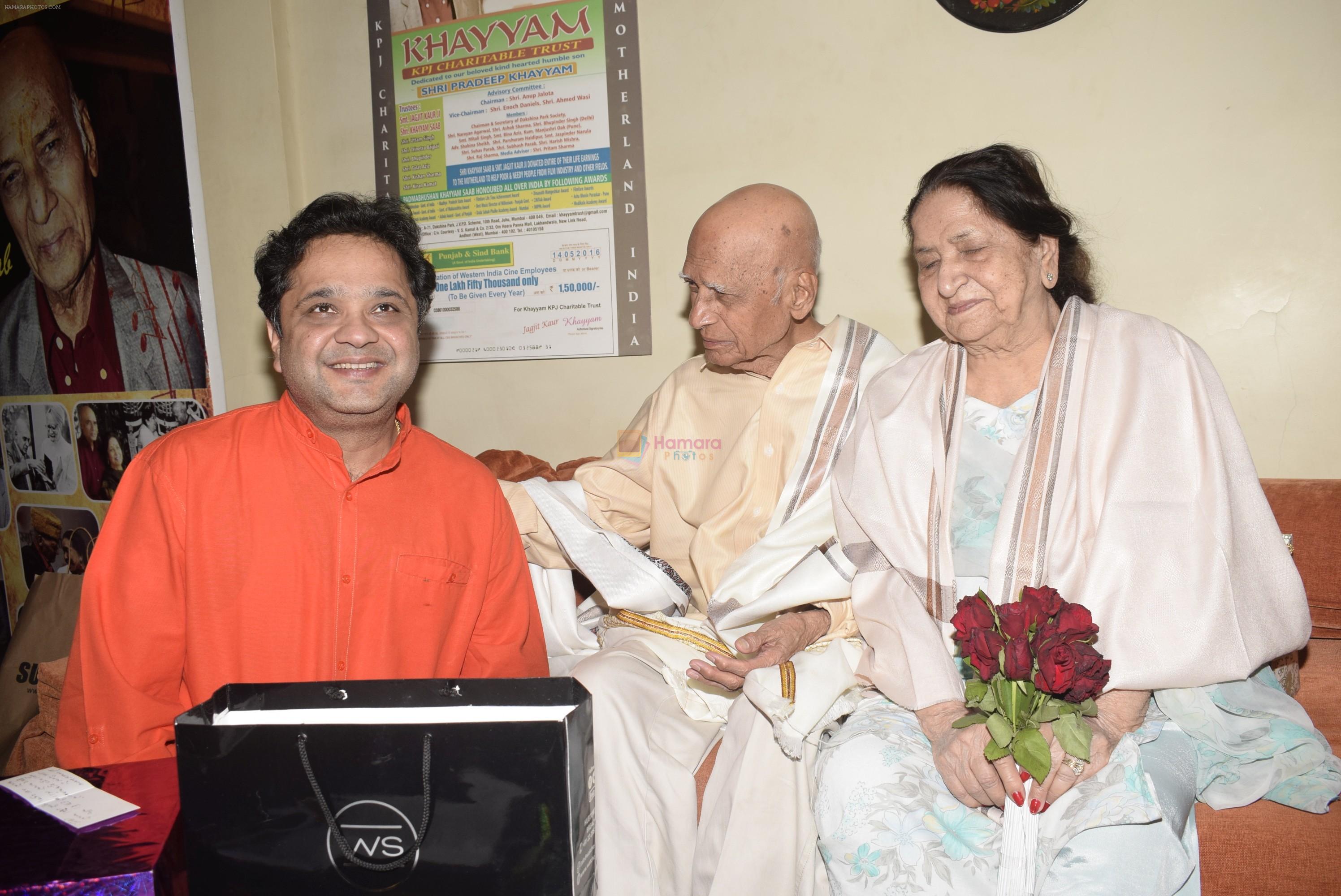 Khayyam birthday celebration at his home in Juhu on 19th Feb 2019