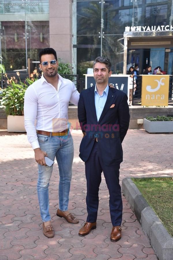 Upen Patel Spotted At Yauatcha Restaurant Along With Olympic Gold Medalist Abhinav Bindra on 10th March 2019