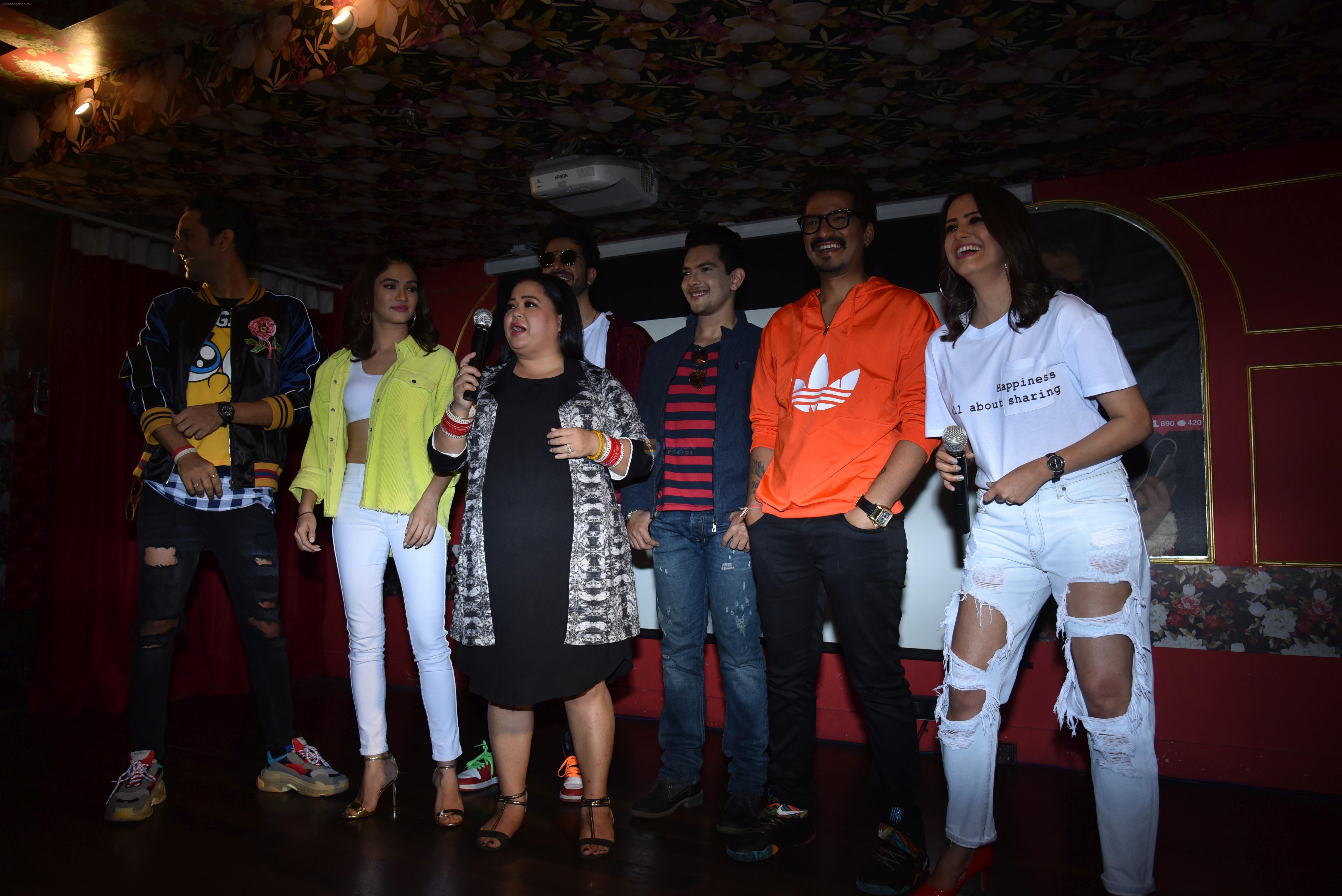 Bharti Singh, Haarsh Limbachiyaa, Vikas Gupta, Ridhima Pandit, Aditya Narayan, Anita Hassanandani at the lauch of new show khatra khatra khatra on 8th March 2019