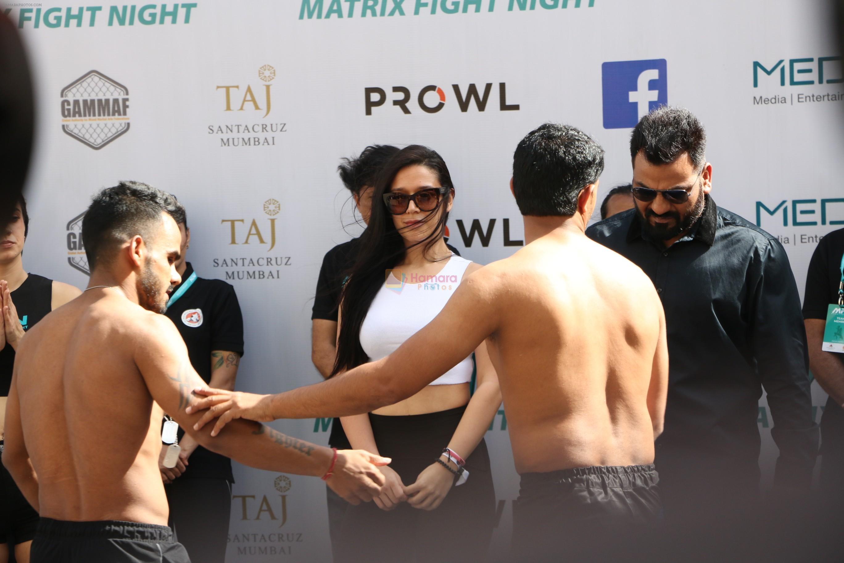 Krishna Shroff with the fighters of Matrix Fight Night at Taj Santacruz on 11th March 2019